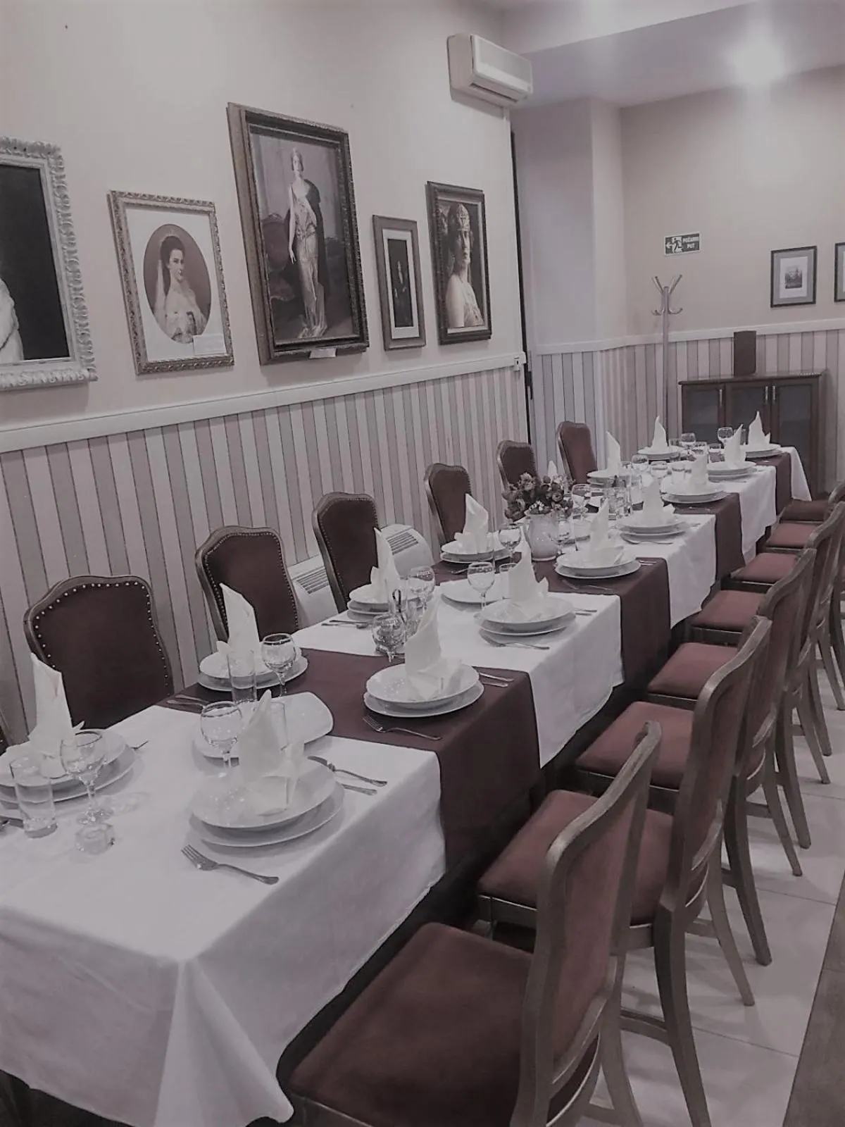 Restaurant/places to eat in Hotel Vojvodina
