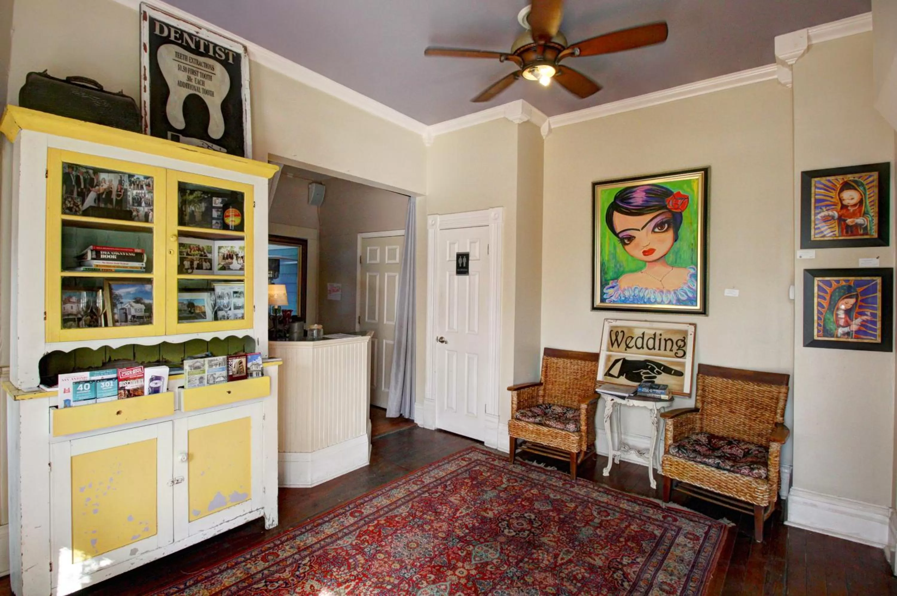 Facade/entrance in Inn on the Riverwalk