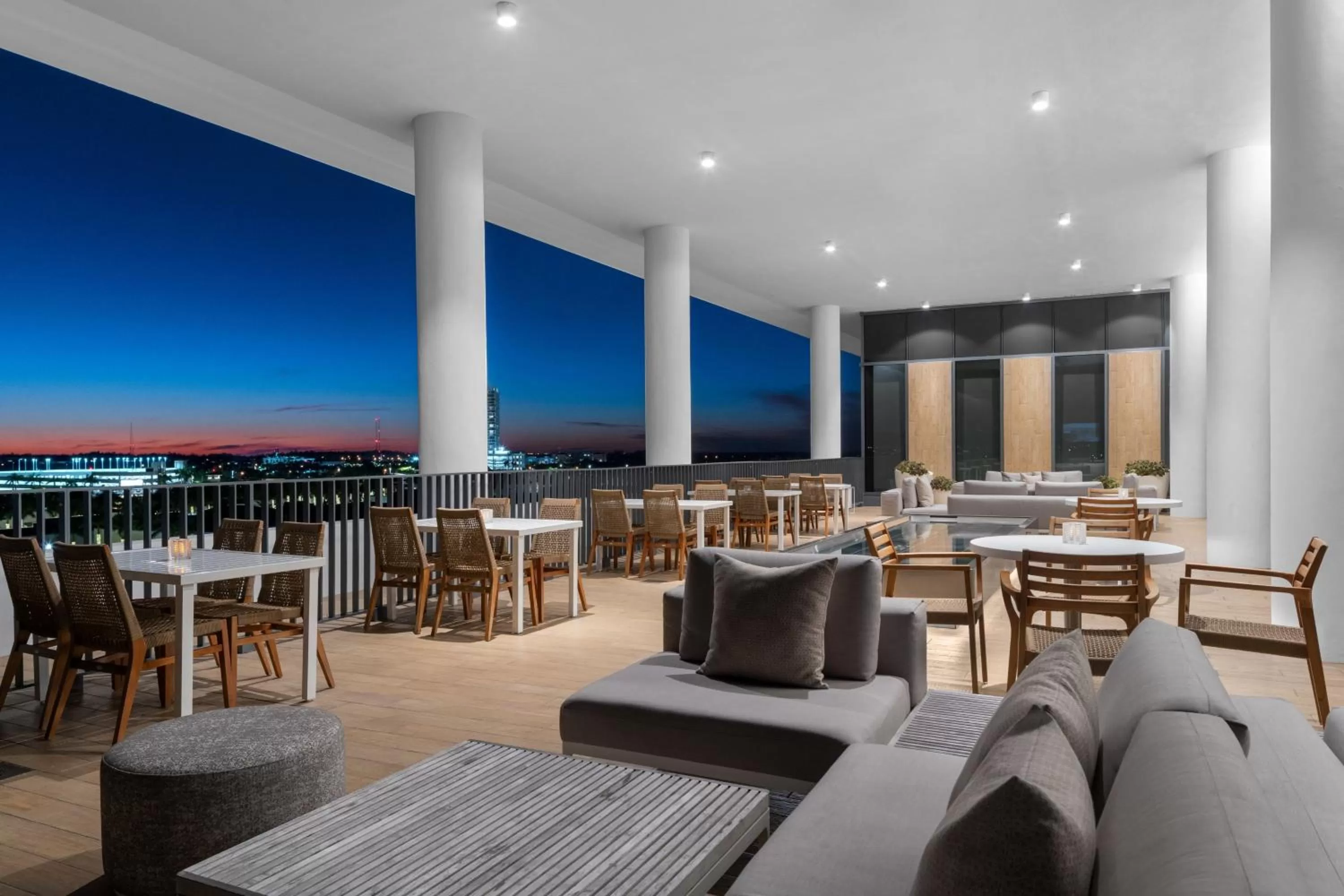 Restaurant/places to eat in AC Hotel by Marriott Fort Lauderdale Sawgrass Mills Sunrise