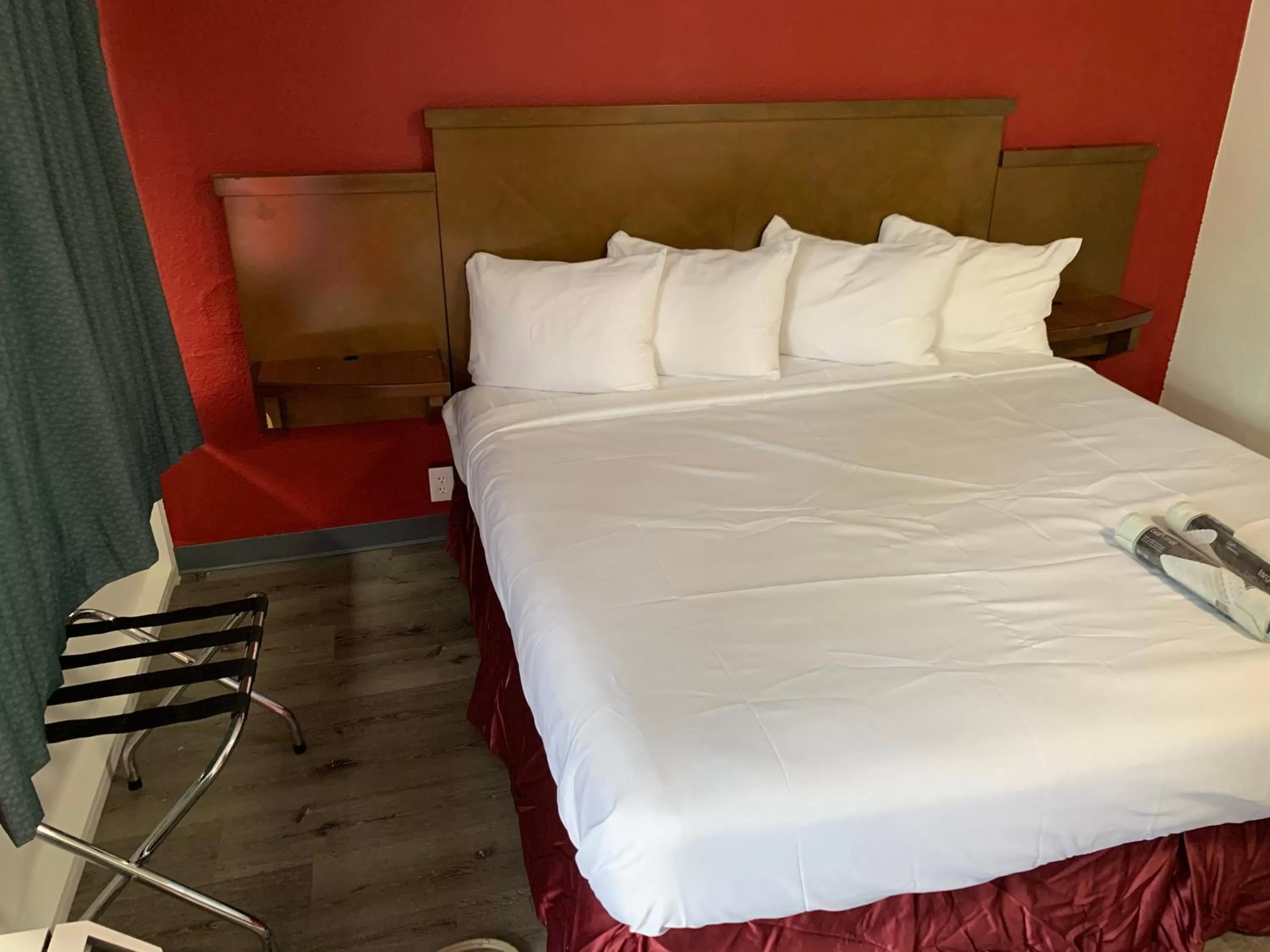 Bed in Rodeway Inn Augusta North Washington Road