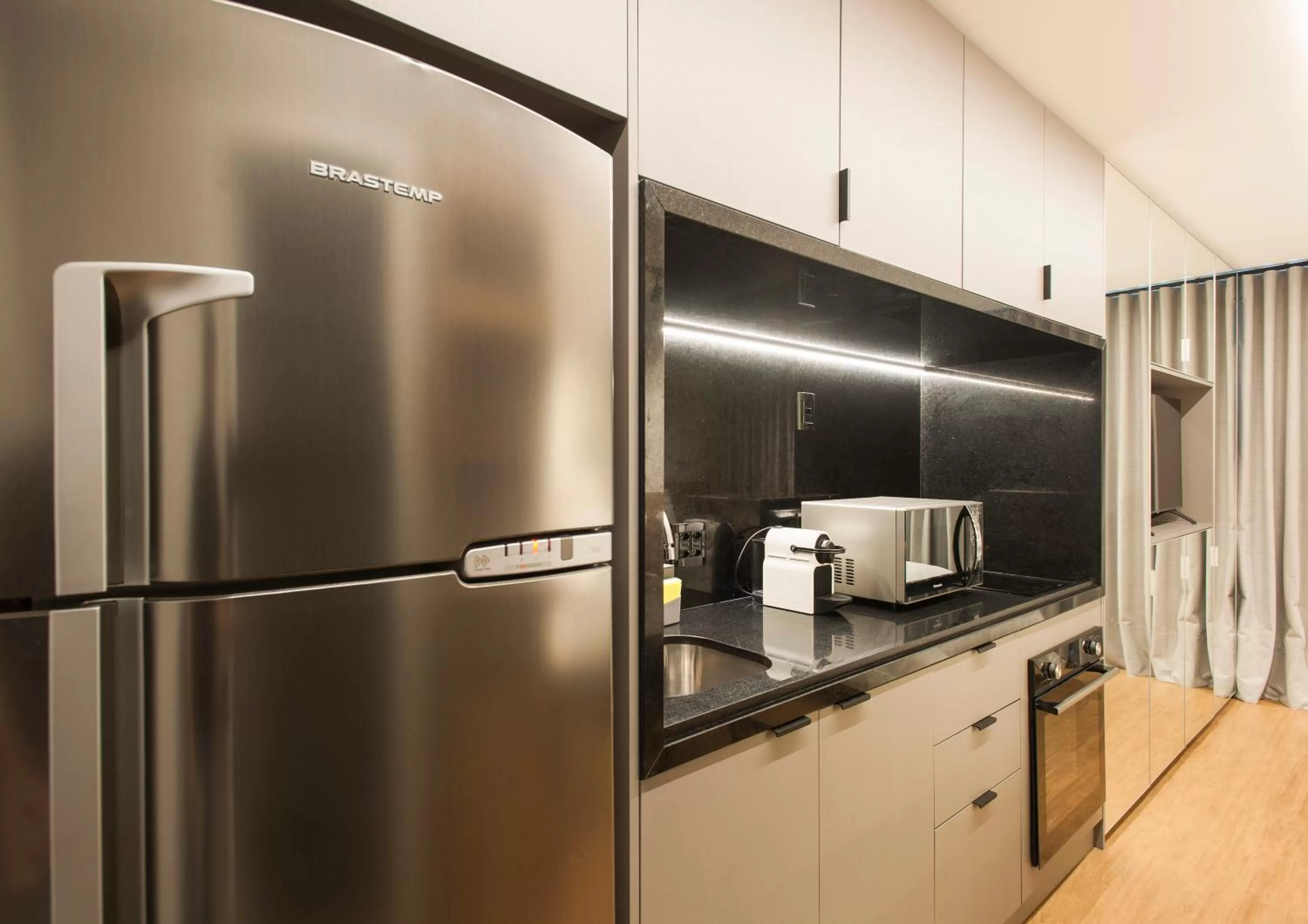 Coffee/tea facilities, Kitchen/Kitchenette in Cityhome GO 24 Porto Alegre