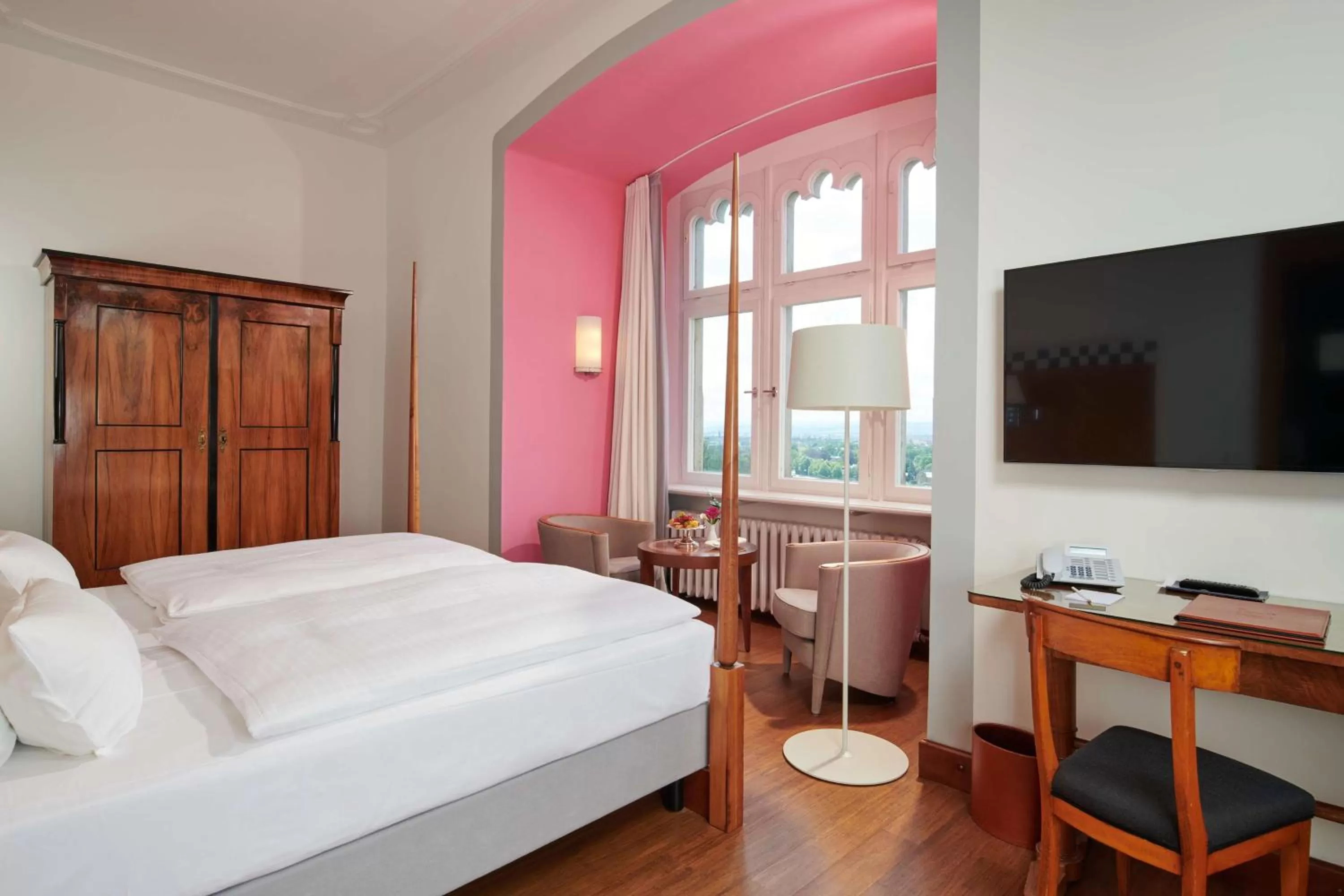 Bed in Hotel Schloss Eckberg