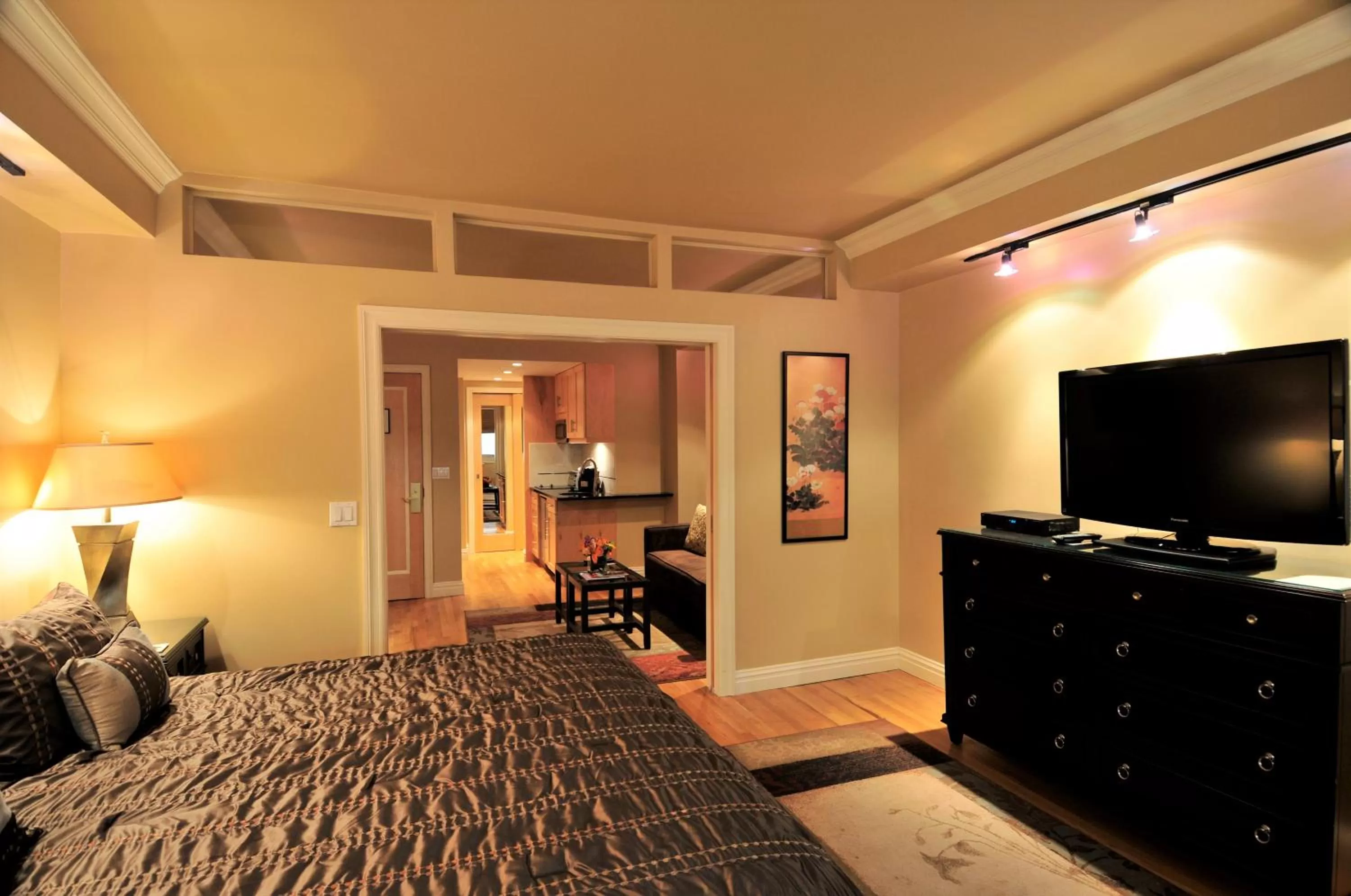 Photo of the whole room, Bed in Lombardy Hotel