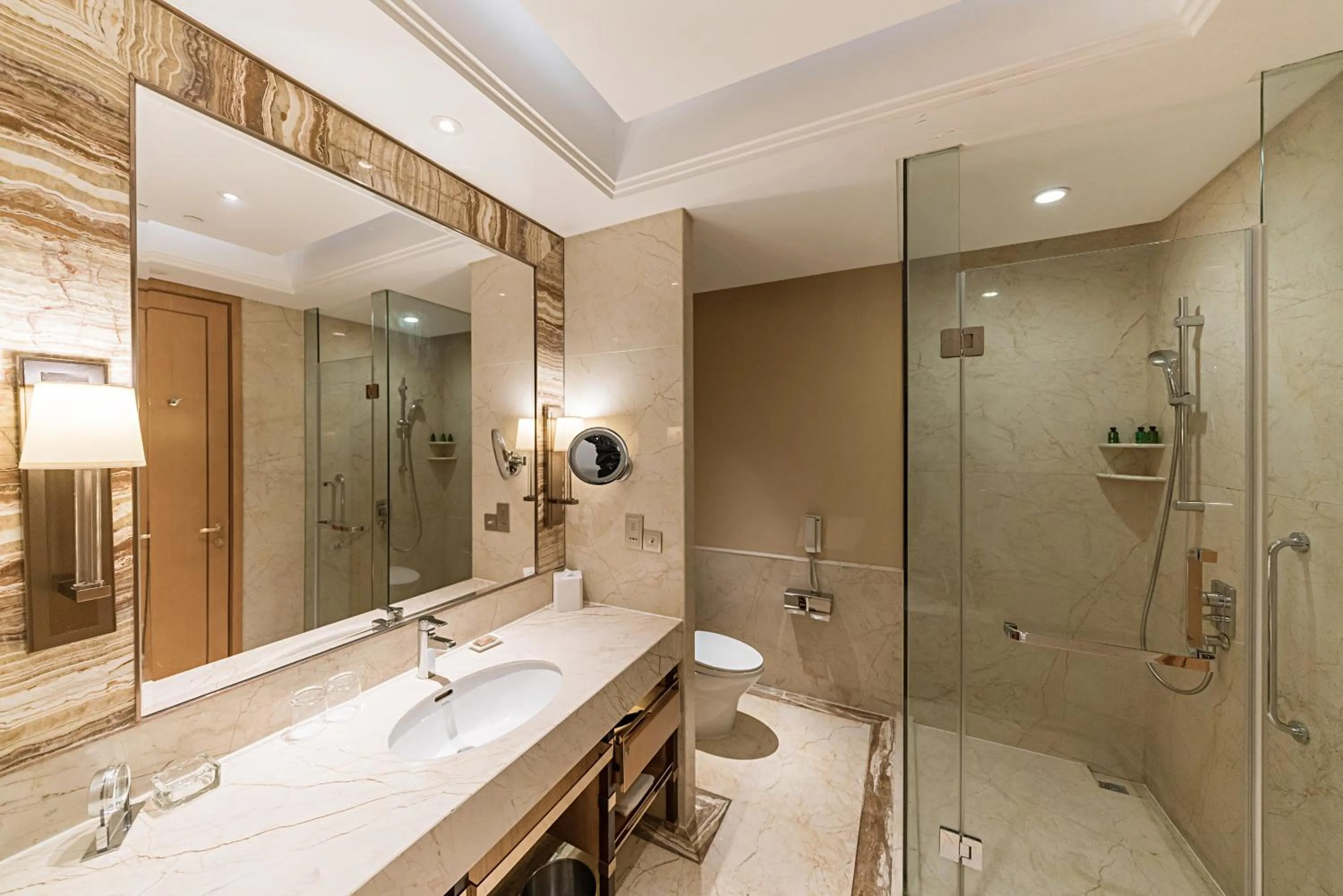 Shower in InterContinental Changzhou by IHG