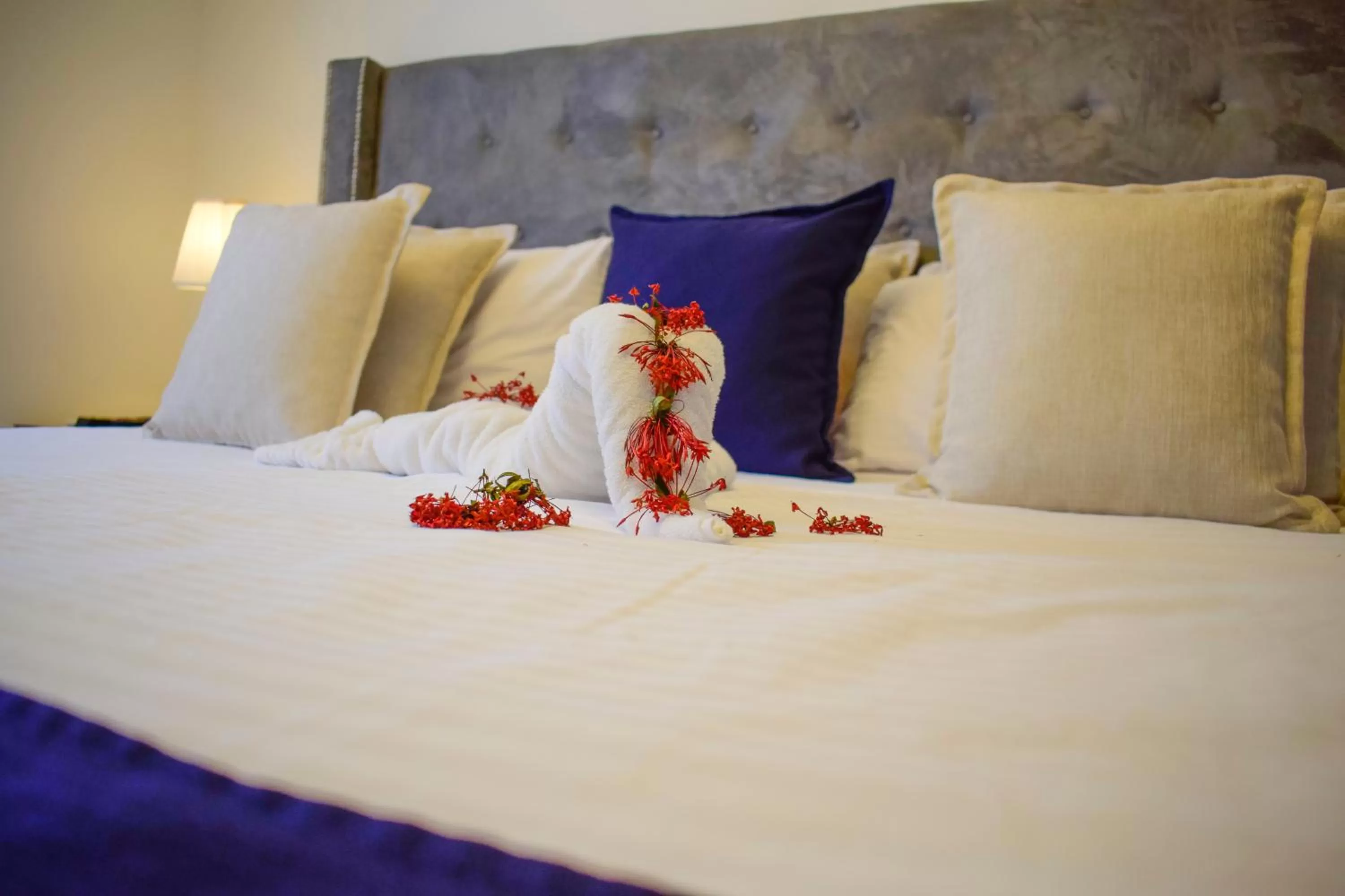 Bedroom, Bed in Green Coast Beach Hotel