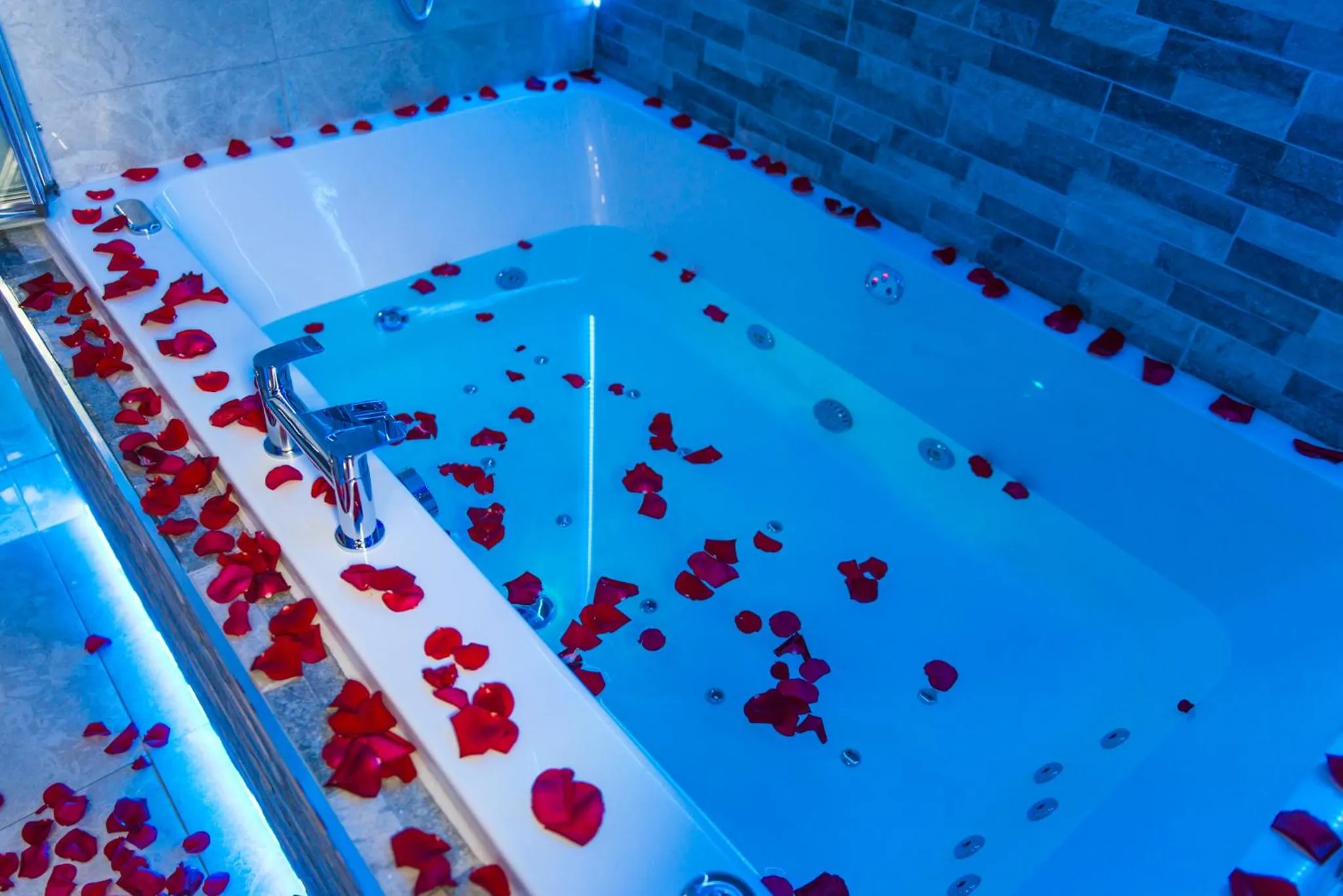 Bathroom in Sawrey Serviced Apartments