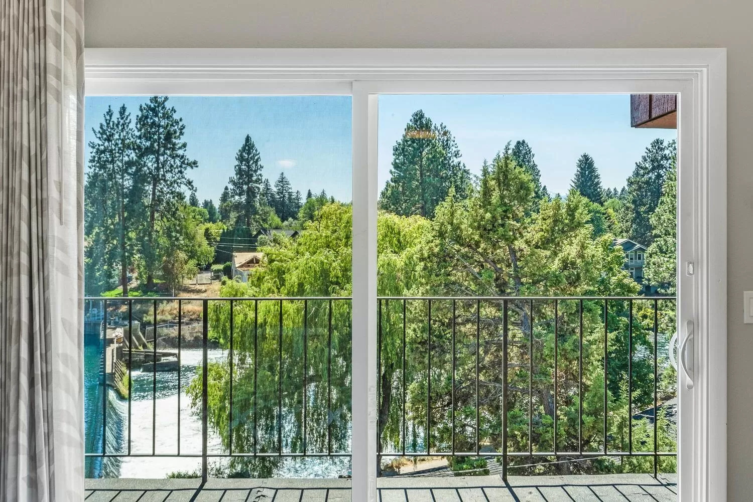 Balcony/Terrace in Bend Riverside Condos