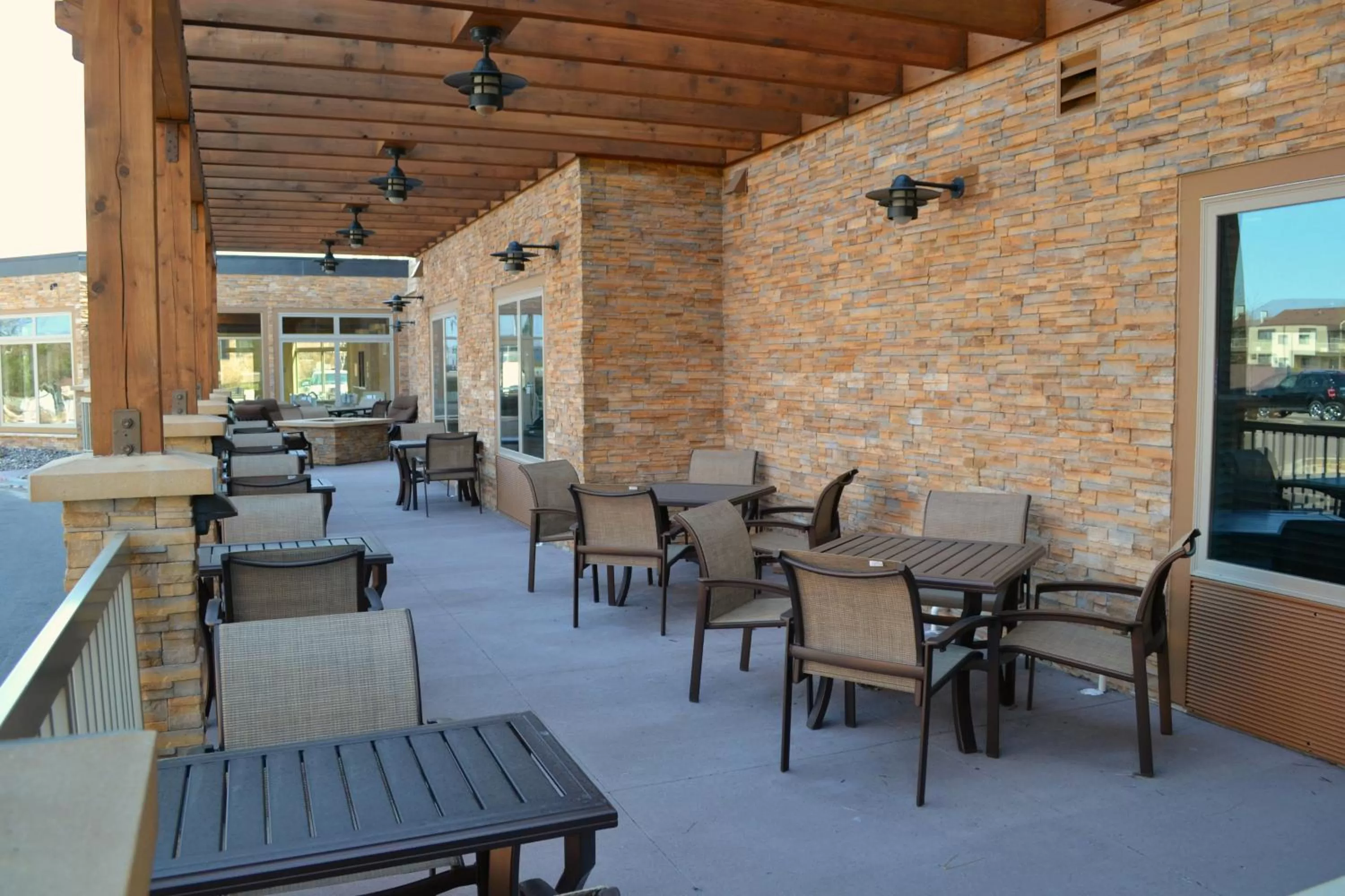 Balcony/Terrace in Country Inn & Suites by Radisson Roseville - St Paul