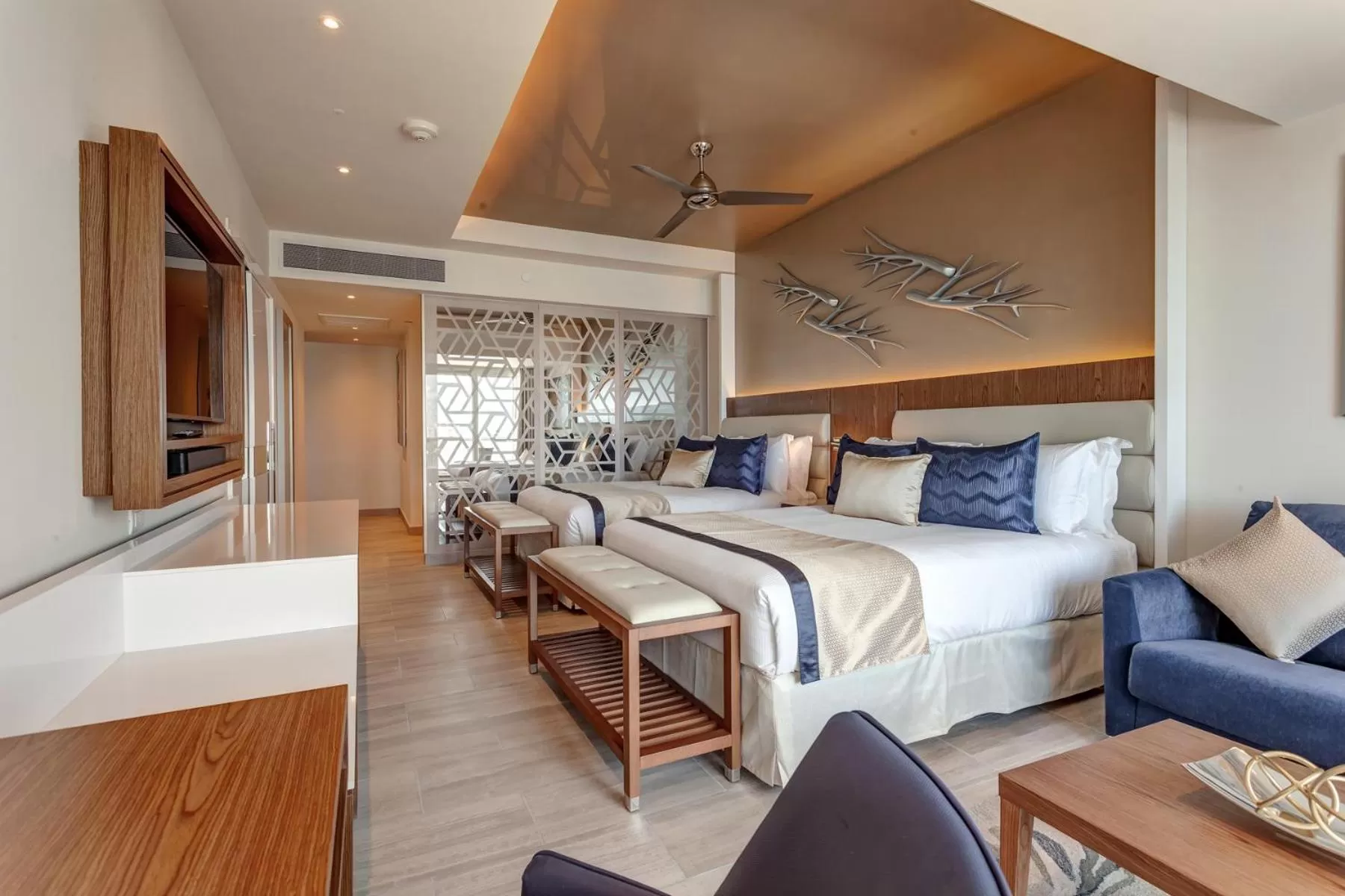 Bedroom, Bed in Royalton CHIC Cancun, An Autograph Collection All-Inclusive Resort - Adults Only