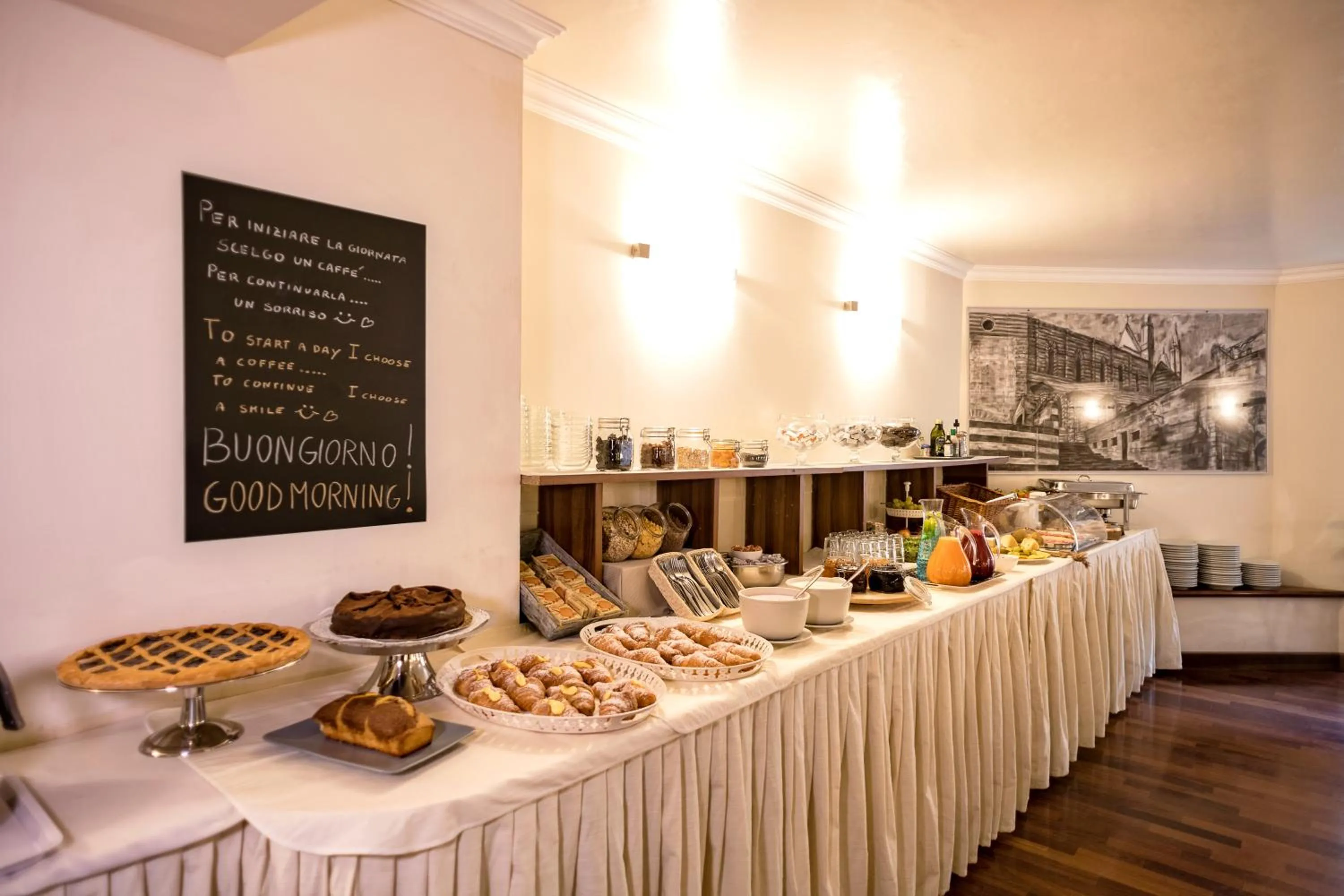 Breakfast in Grand Hotel Italia