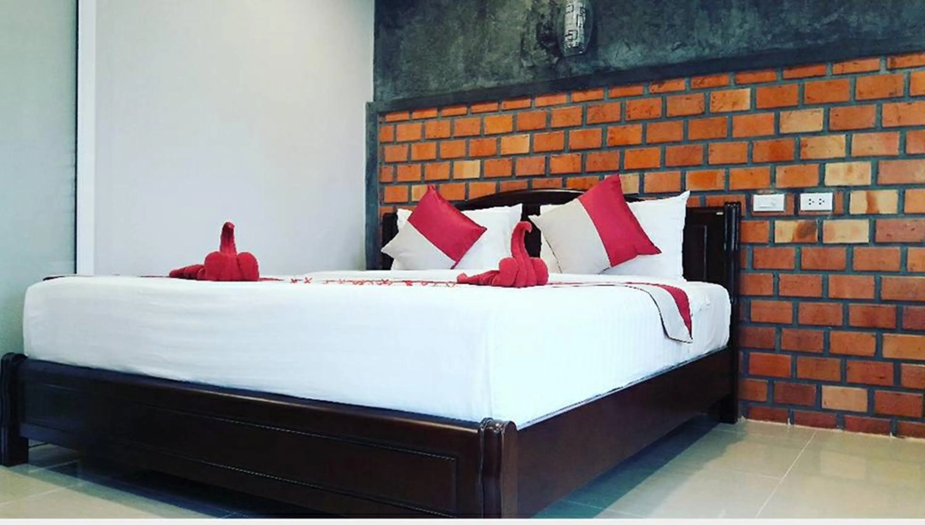 Bed in Lanta New Beach Bungalows - SHA Plus