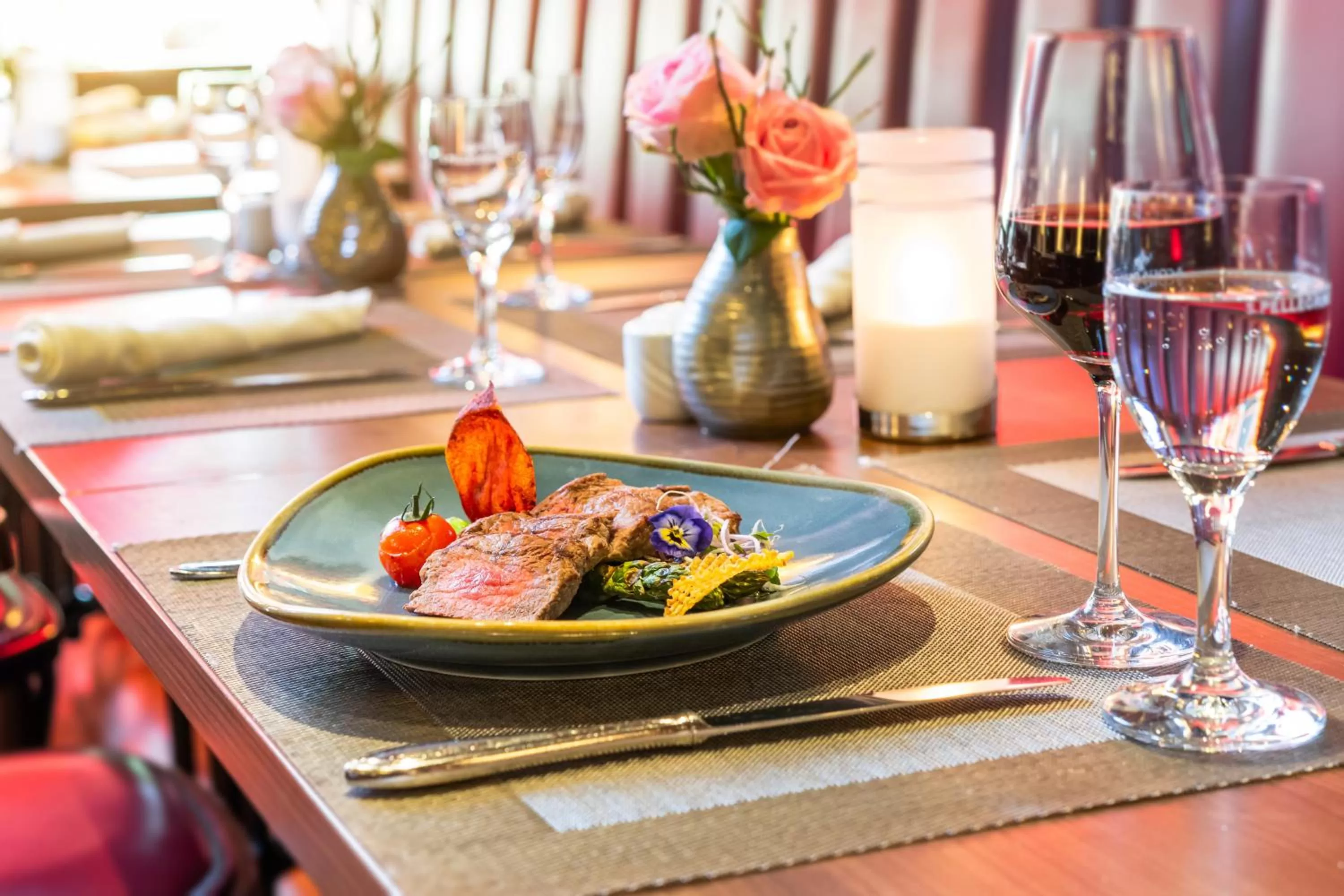 Restaurant/places to eat in Hotel Krefelder Hof