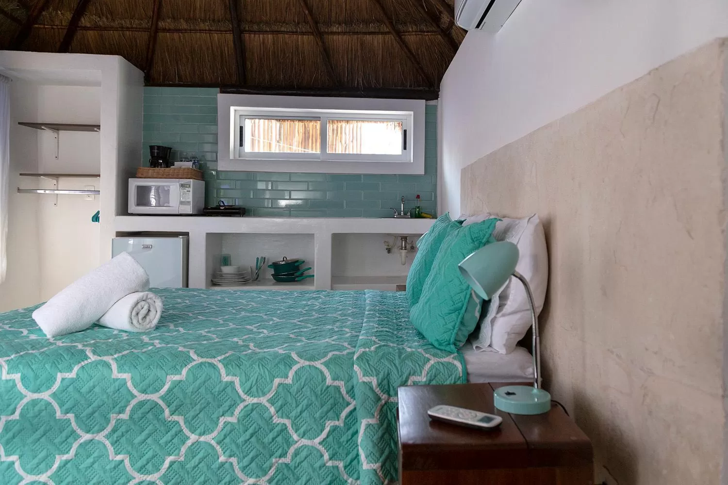 Kitchen or kitchenette, Kitchen/Kitchenette in Hotel Amar Inn