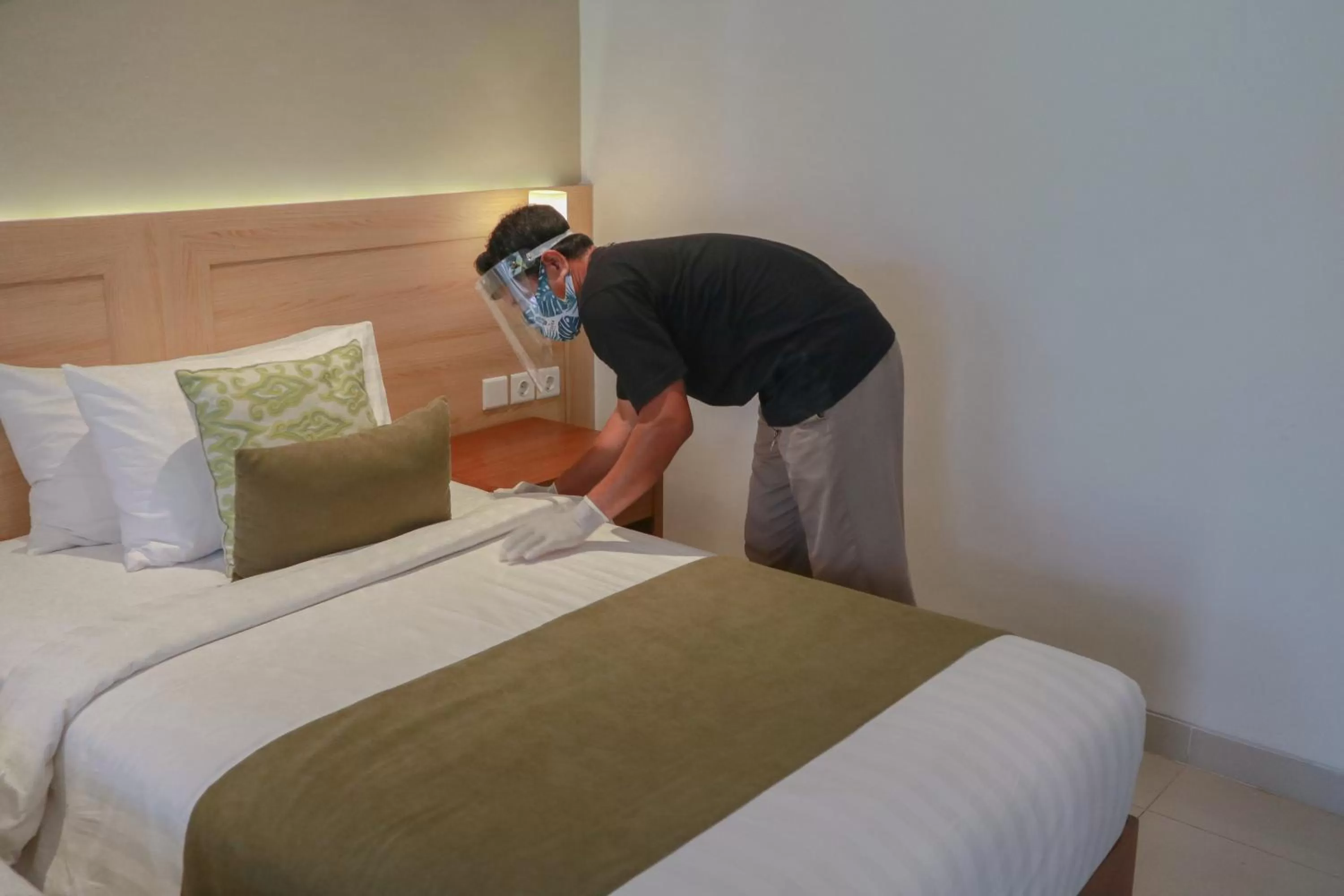 Staff, Bed in The Cakra Hotel