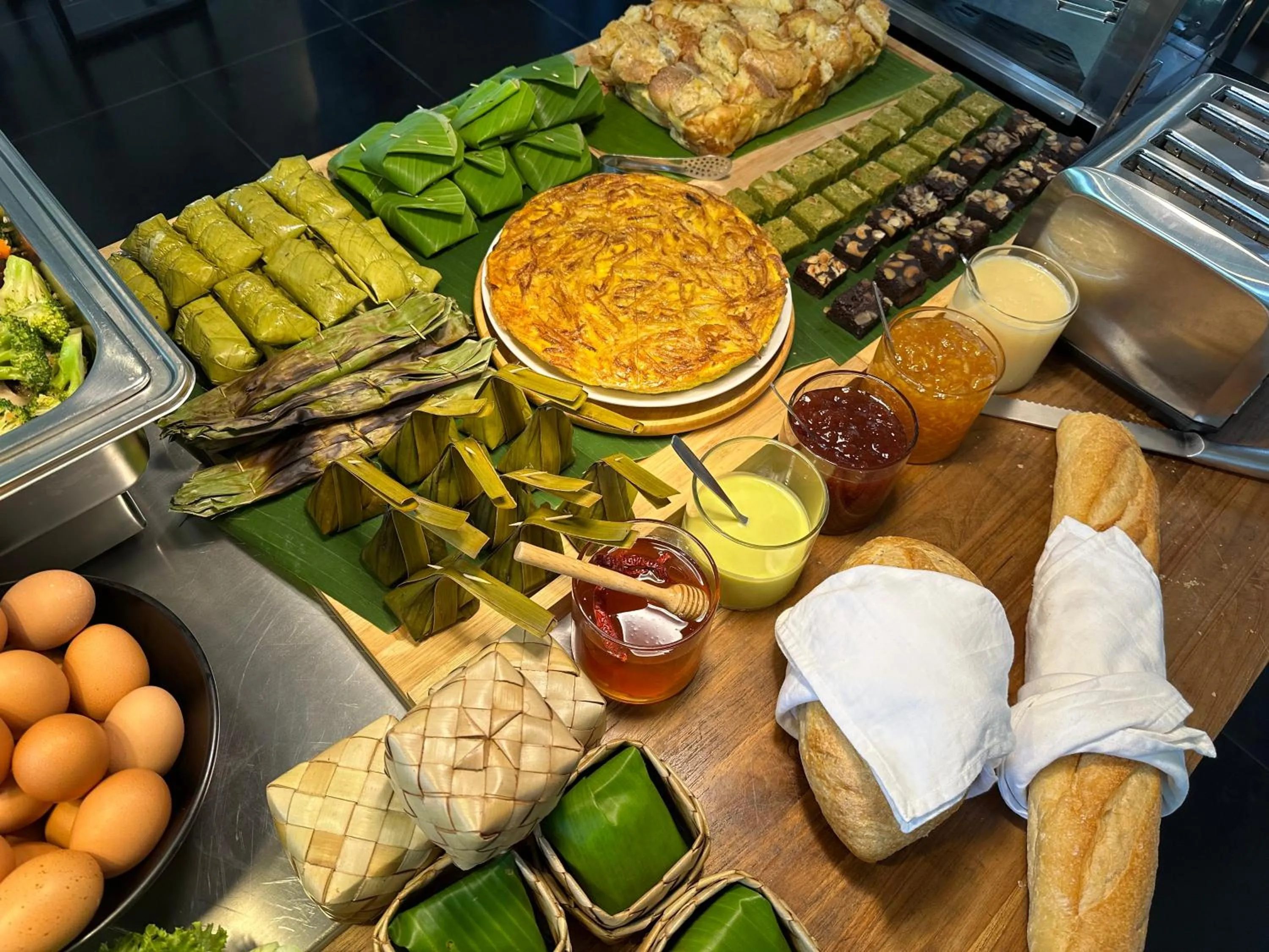 Breakfast in BED Changkian - Adults Only