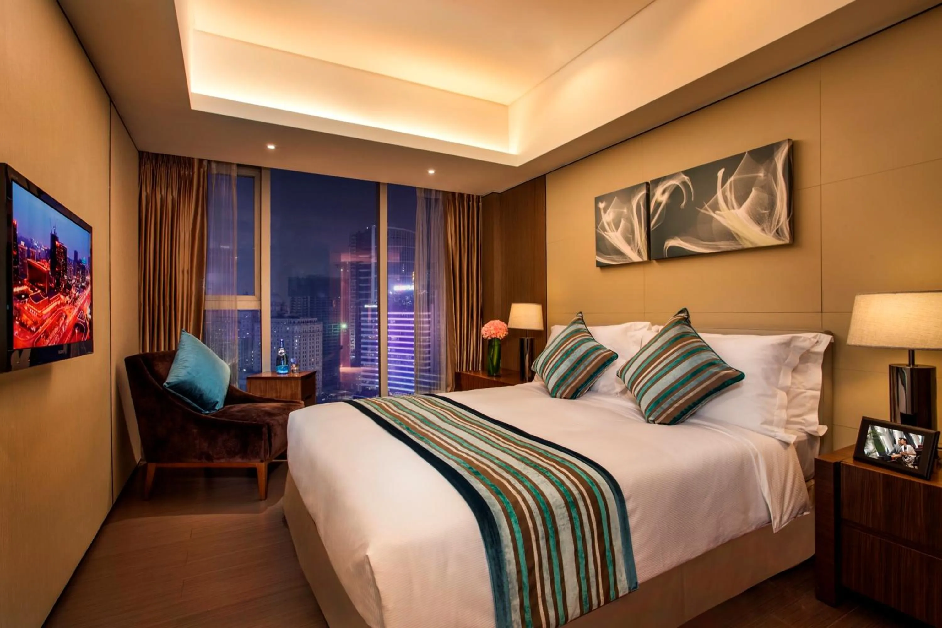 Photo of the whole room in Ascott IFC Guangzhou Residence