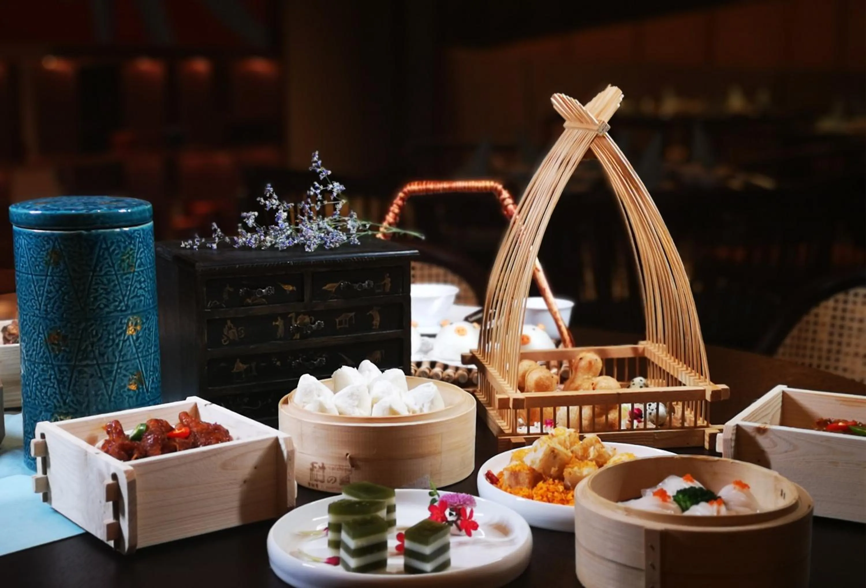 Restaurant/places to eat in Crowne Plaza Beihai Silver Beach by IHG