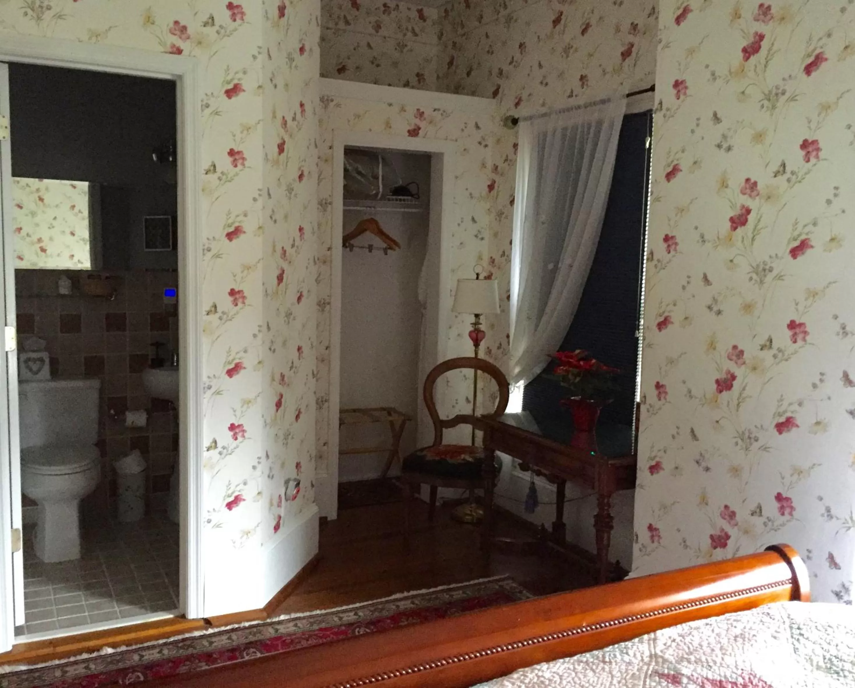 Bathroom, Lobby/Reception in Hanna House Bed & Breakfast