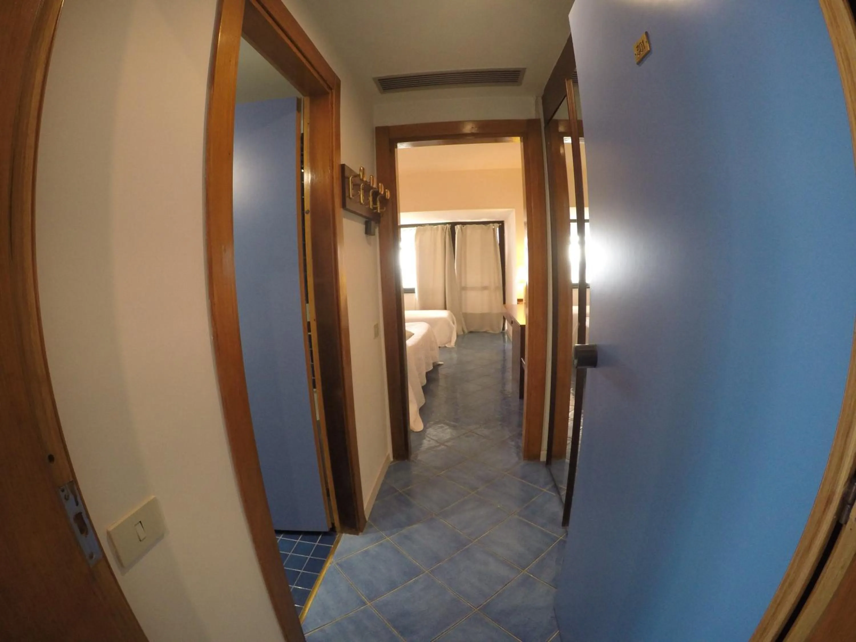 Photo of the whole room, Bed in Puntaquattroventi