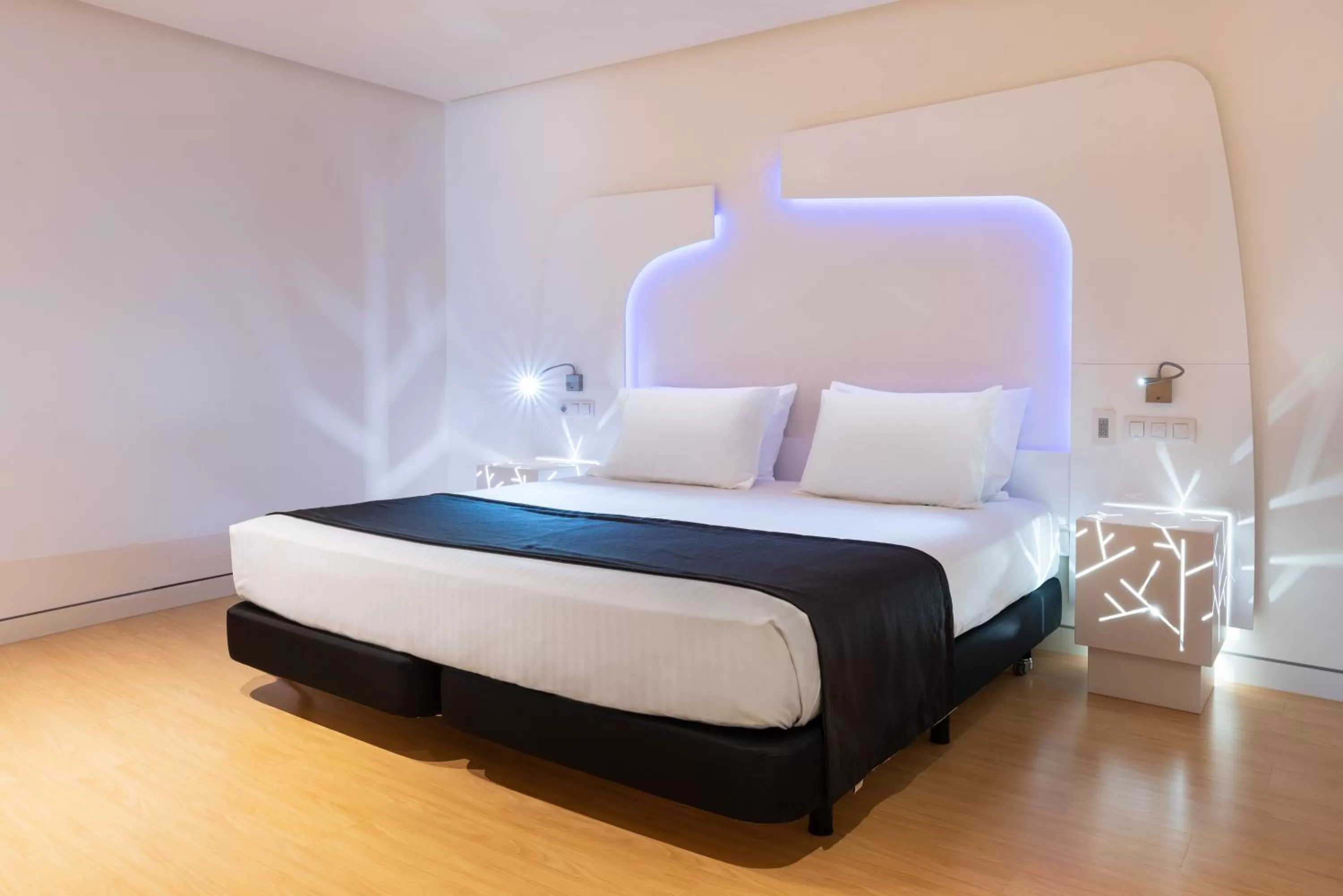 Bedroom, Bed in Eurostars Palacio de Cristal