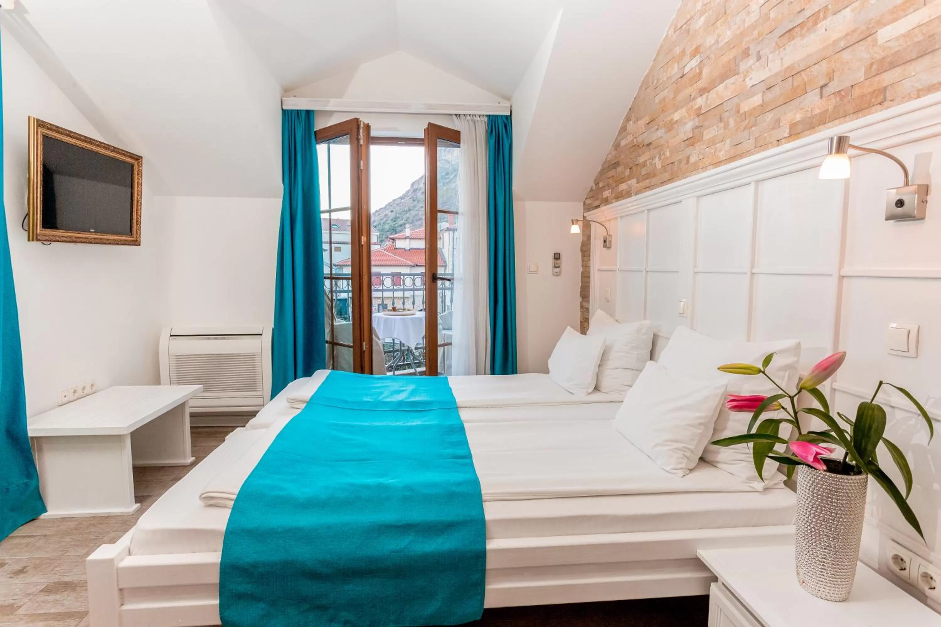 Photo of the whole room, Bed in Hotel-Restaurant Kriva Ćuprija