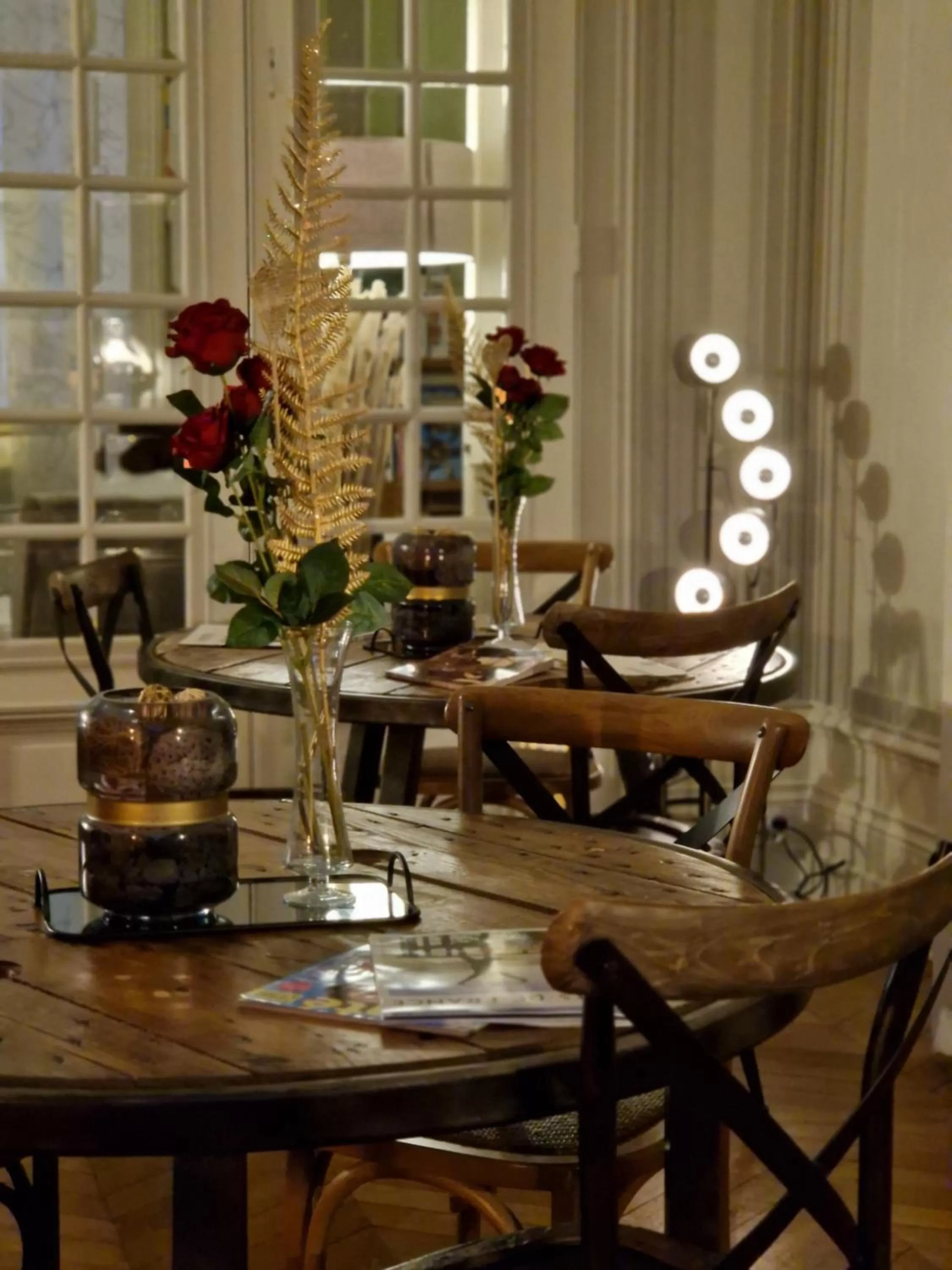 Dining area in B & B Les Secrets des Loges