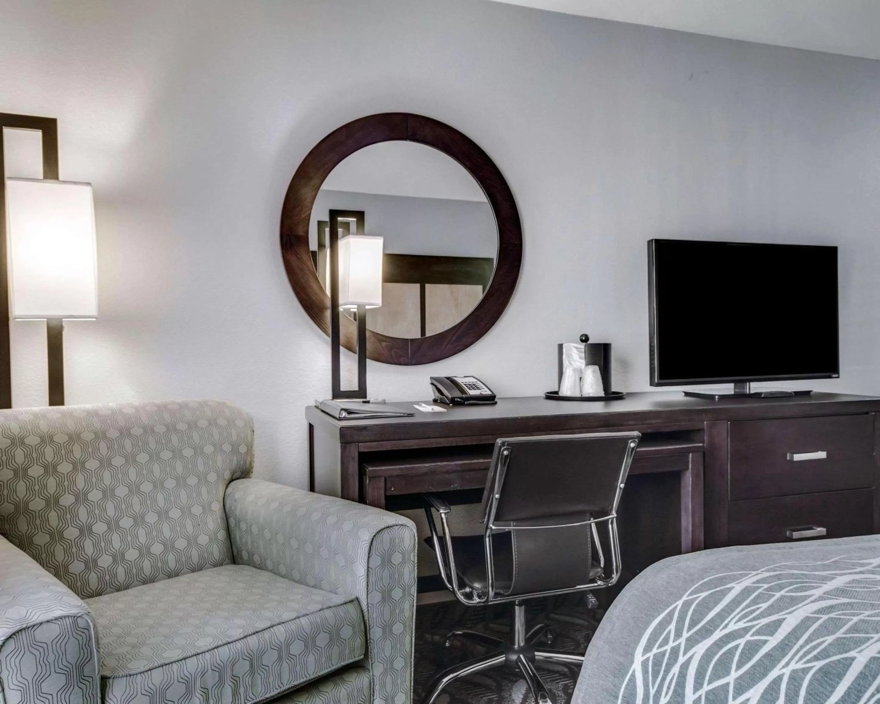 Photo of the whole room, Bed in Comfort Inn & Suites El Paso I-10 Airport Area