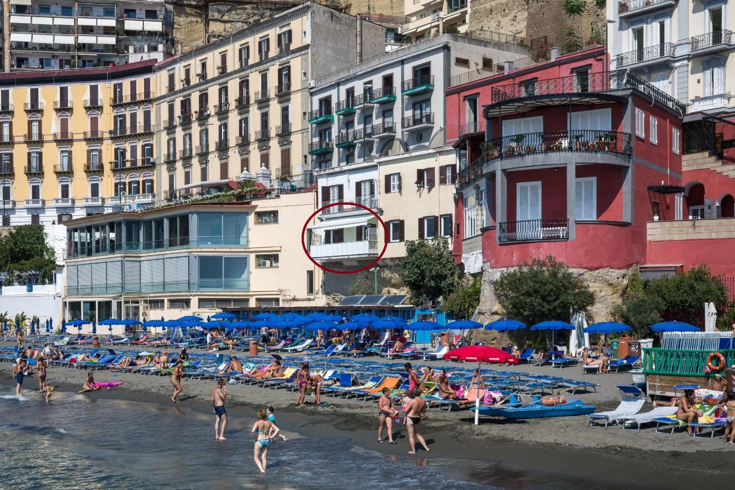 Property building in LHP Suite Posillipo