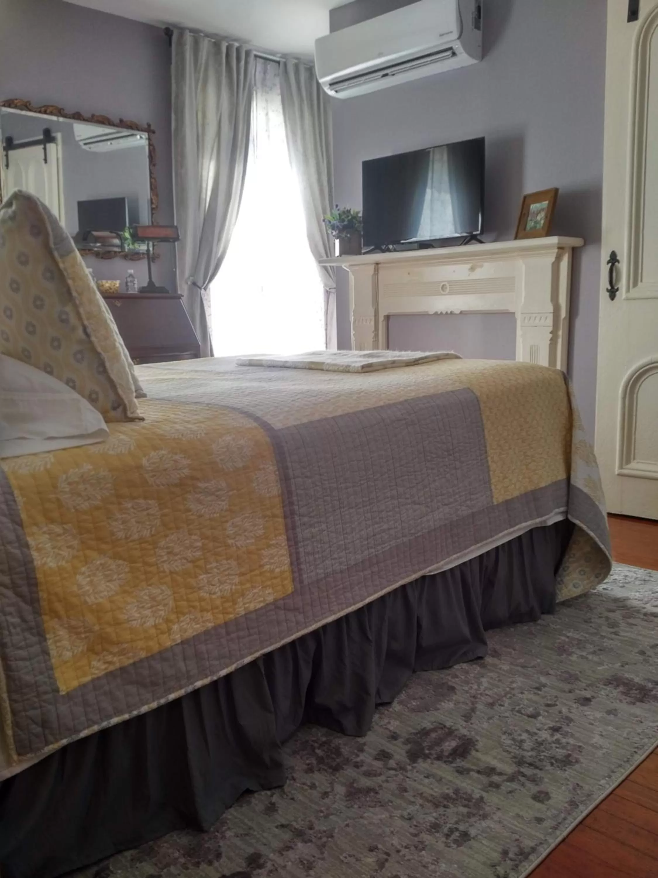 Bedroom, Bed in Georges on York B&B