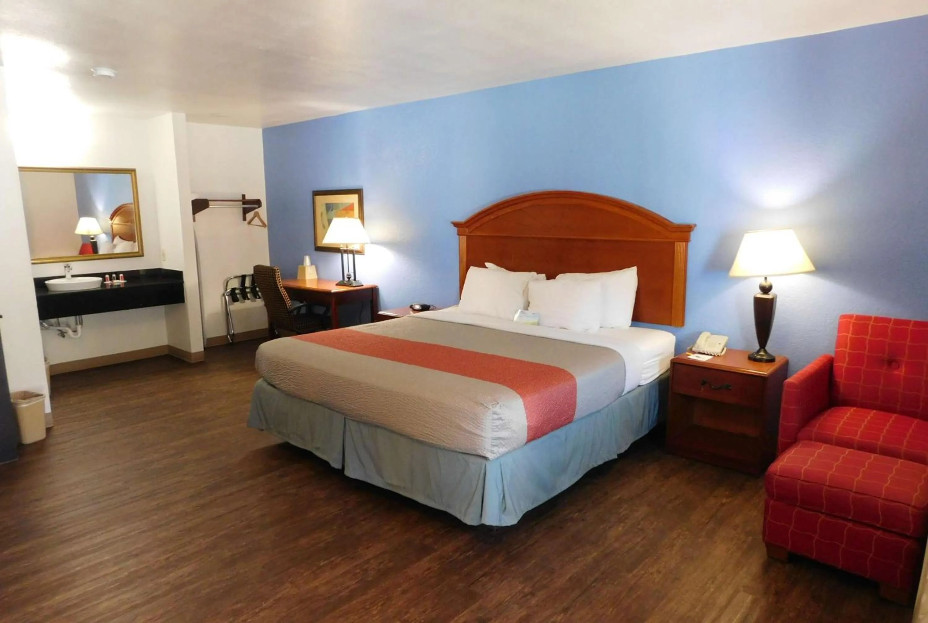 Photo of the whole room in Days Inn by Wyndham Oklahoma City NW Expressway