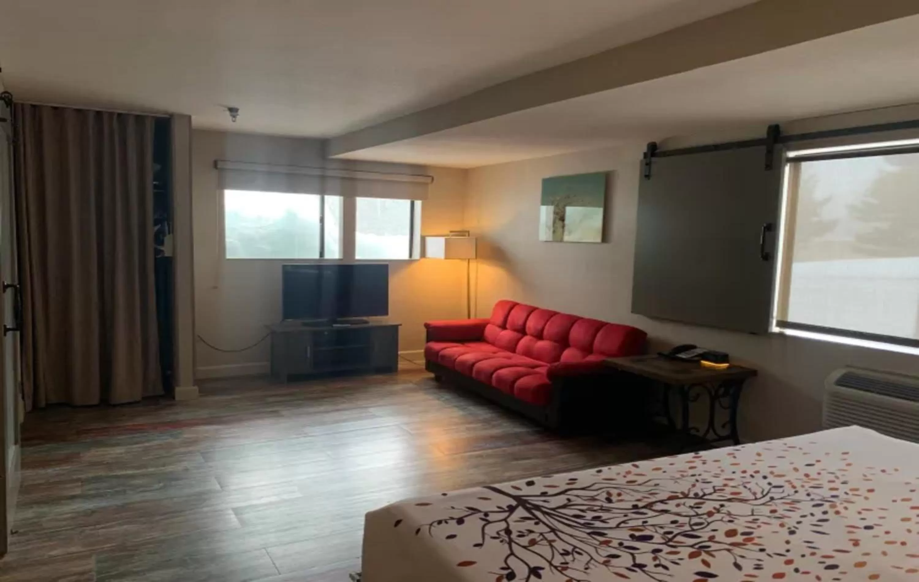 Bed in Empeiria High Sierra Hotel