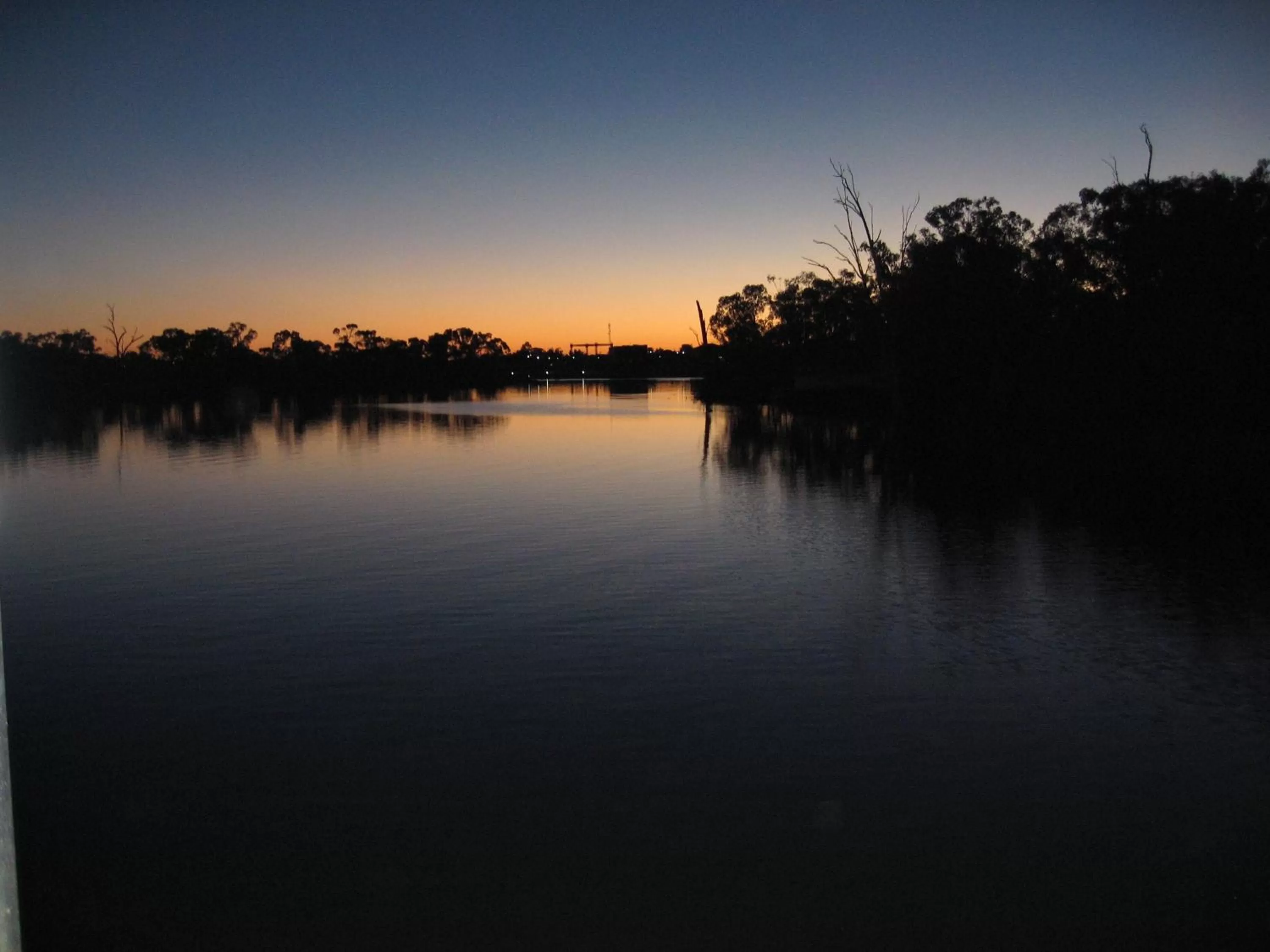 Area and facilities in 7th Street Motel