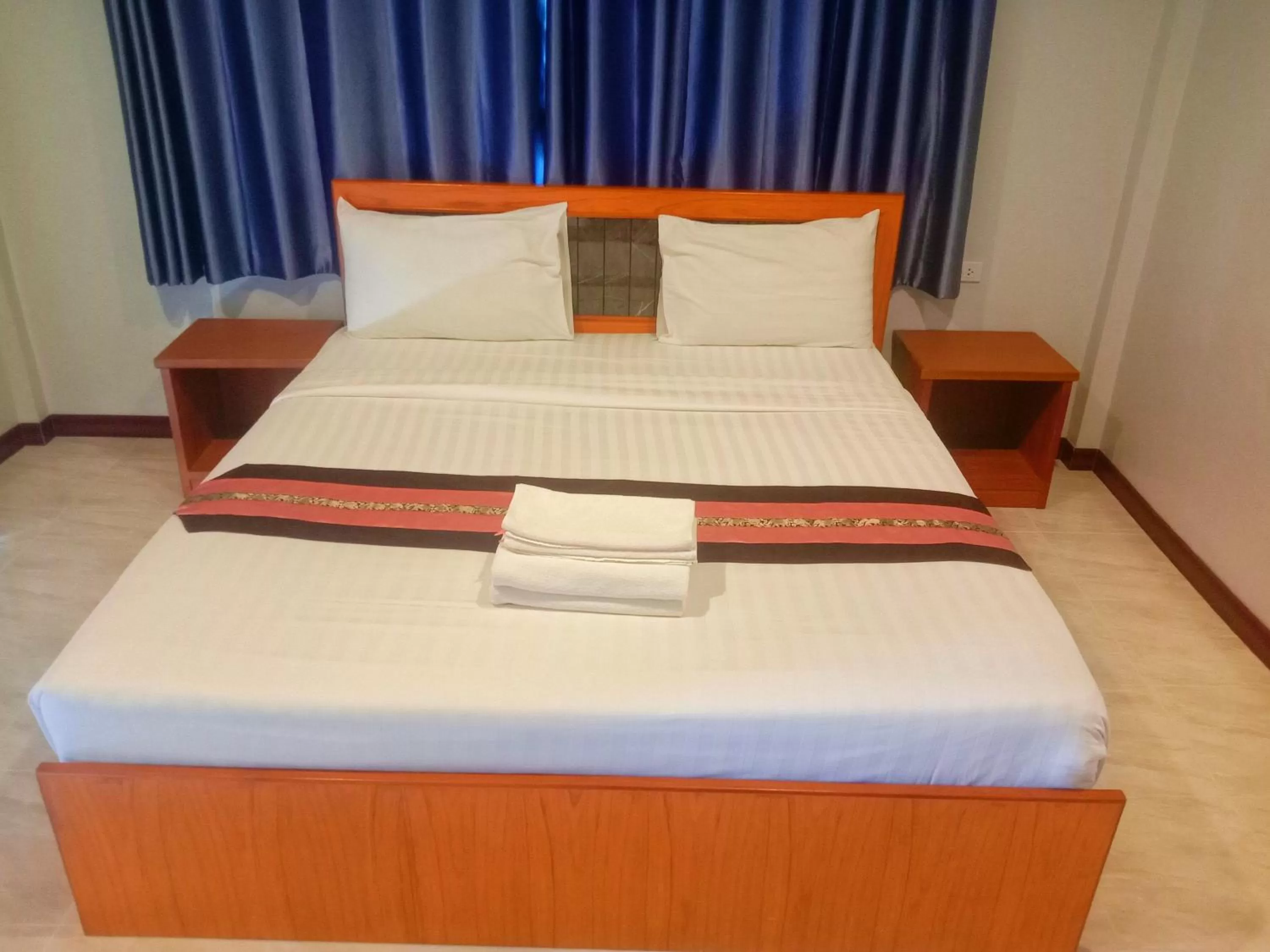 Bed in Kaibae Hut Resort