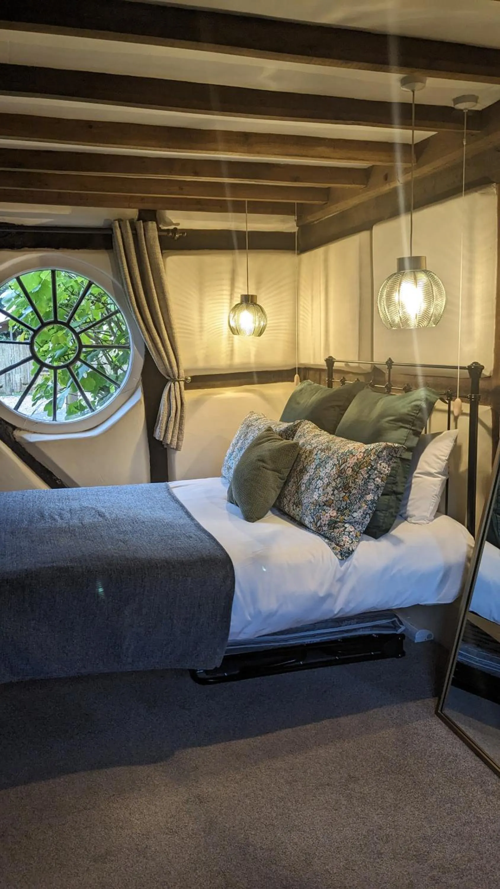 Bed in Old Rectory House, Redditch