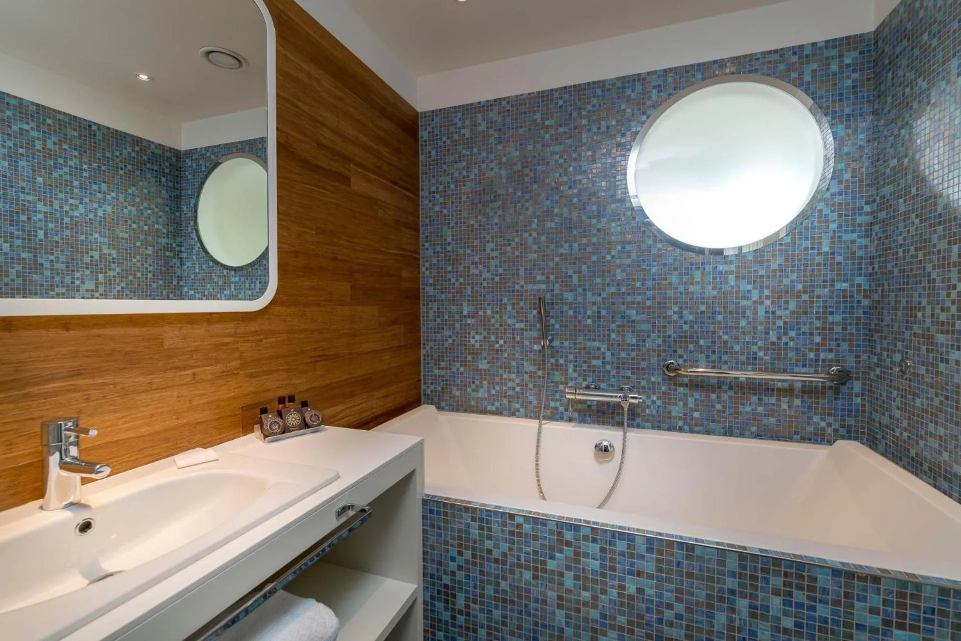 Bathroom in T-Suite Hotel