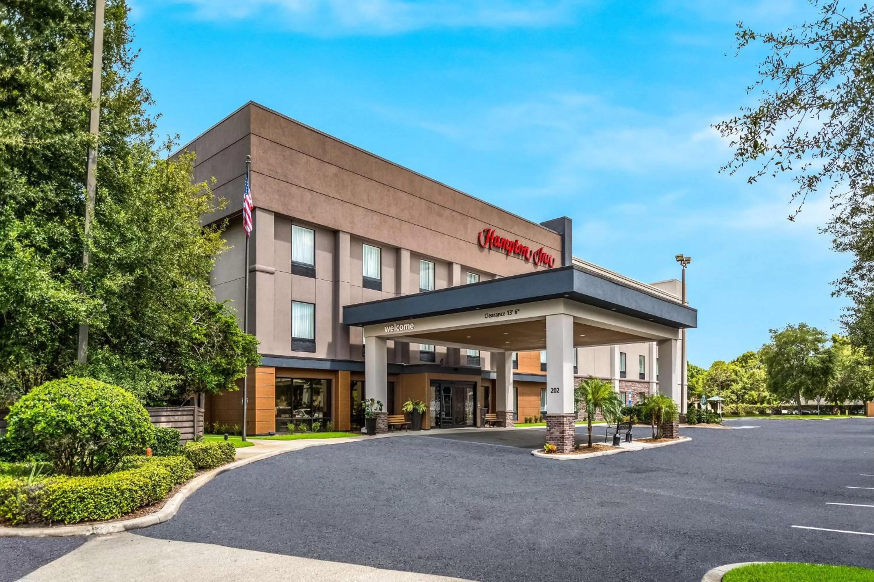 Property building in Hampton Inn Winter Haven