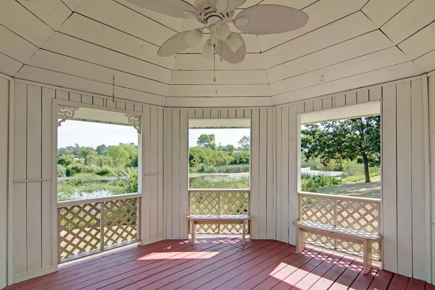 Patio in Motel 6-Mount Pleasant, TX