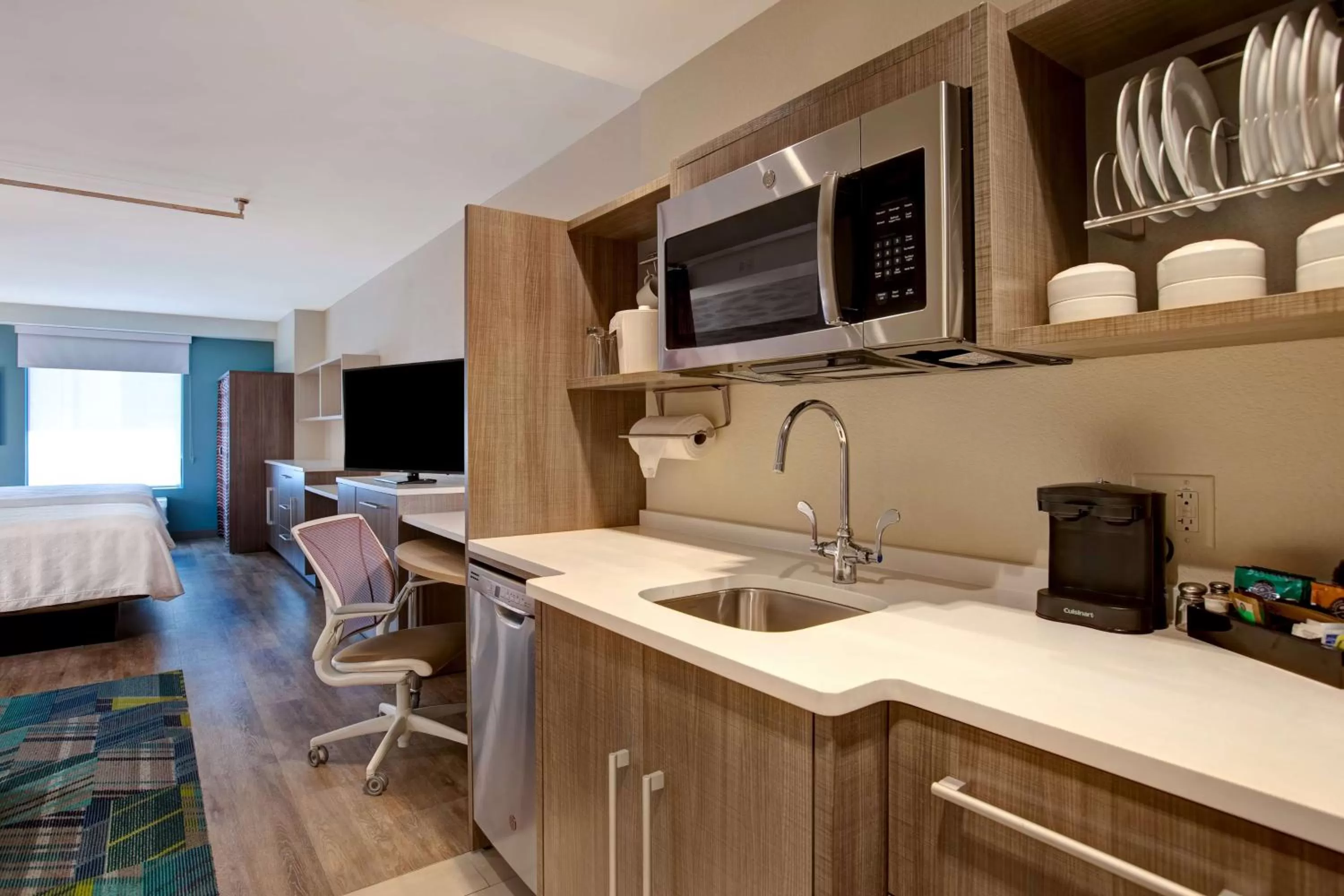 Kitchen or kitchenette in Home2 Suites By Hilton San Antonio on the Riverwalk