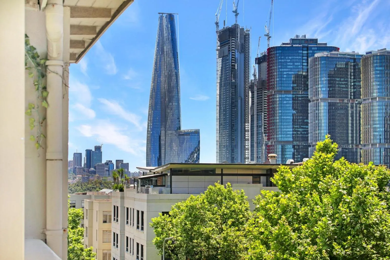 Nearby landmark in Darling Harbour Boutique Hotel