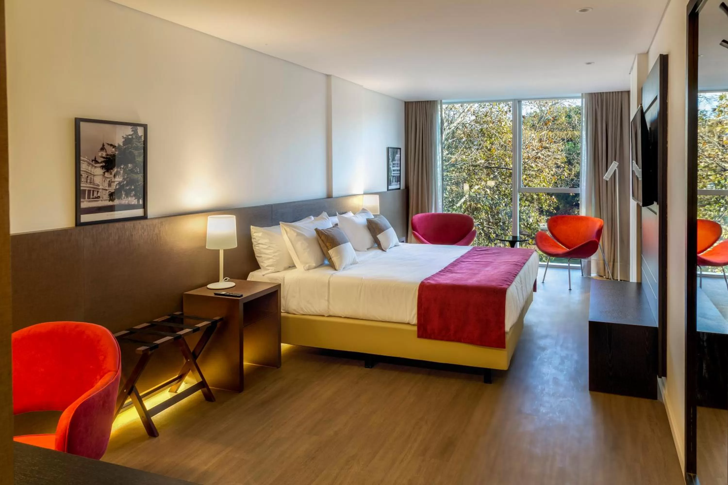 Photo of the whole room, Bed in Dazzler by Wyndham La Plata