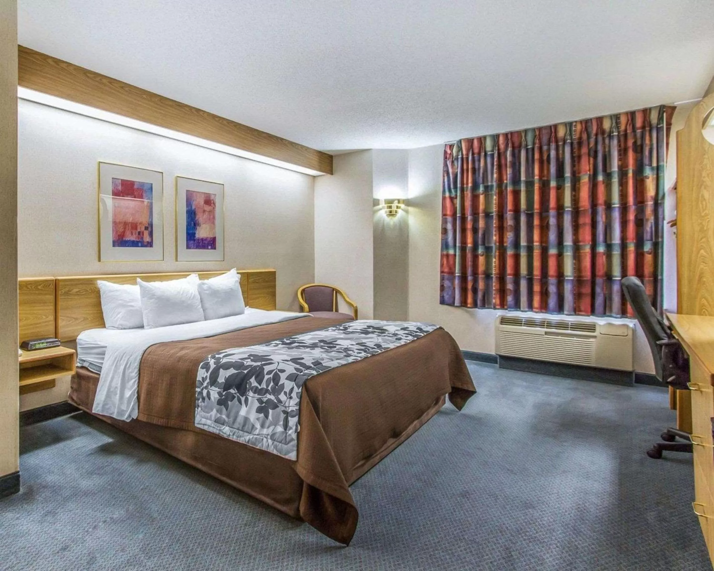 Photo of the whole room, Bed in Rodeway Inn Fremont