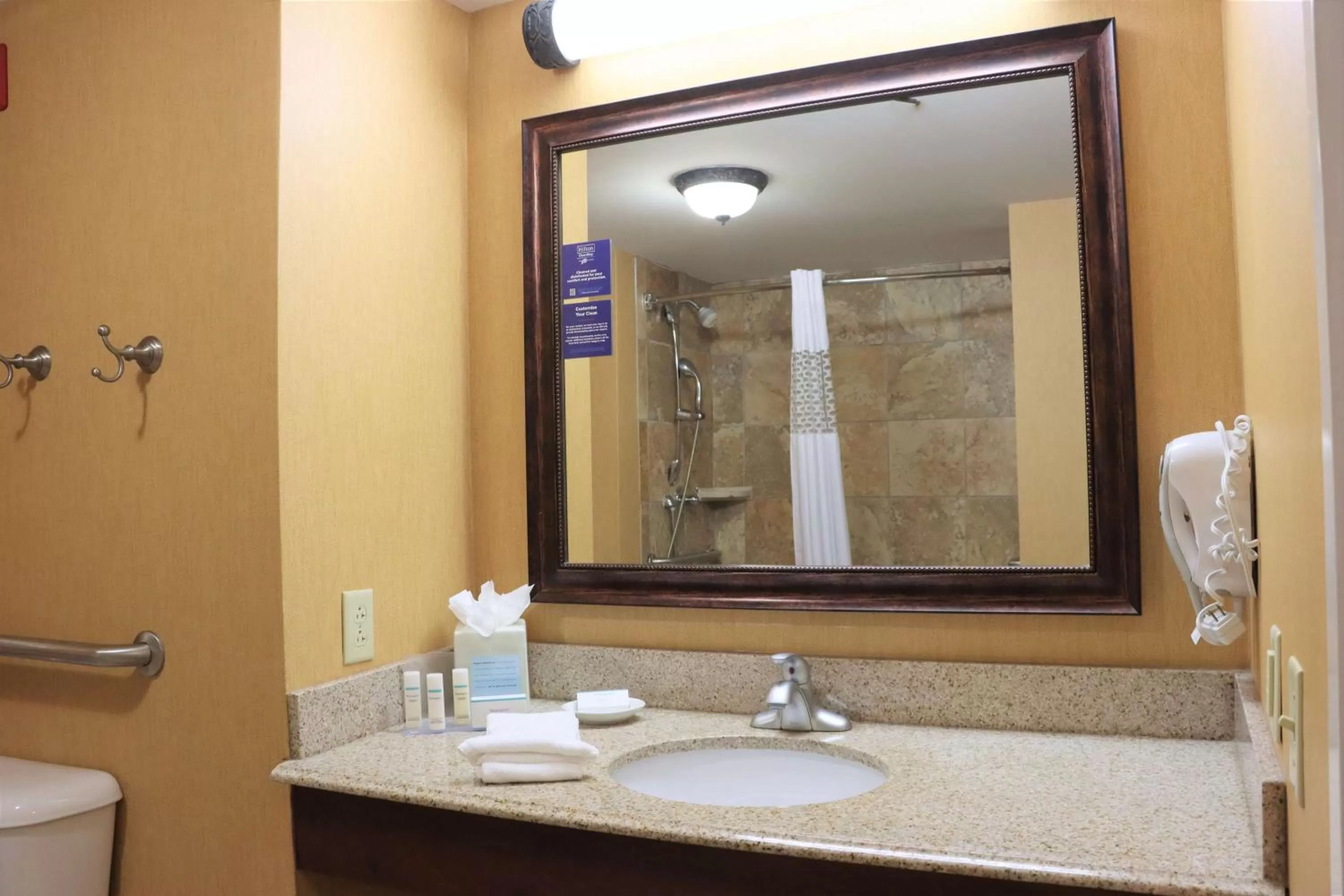 Bathroom in Hampton Inn & Suites Thibodaux
