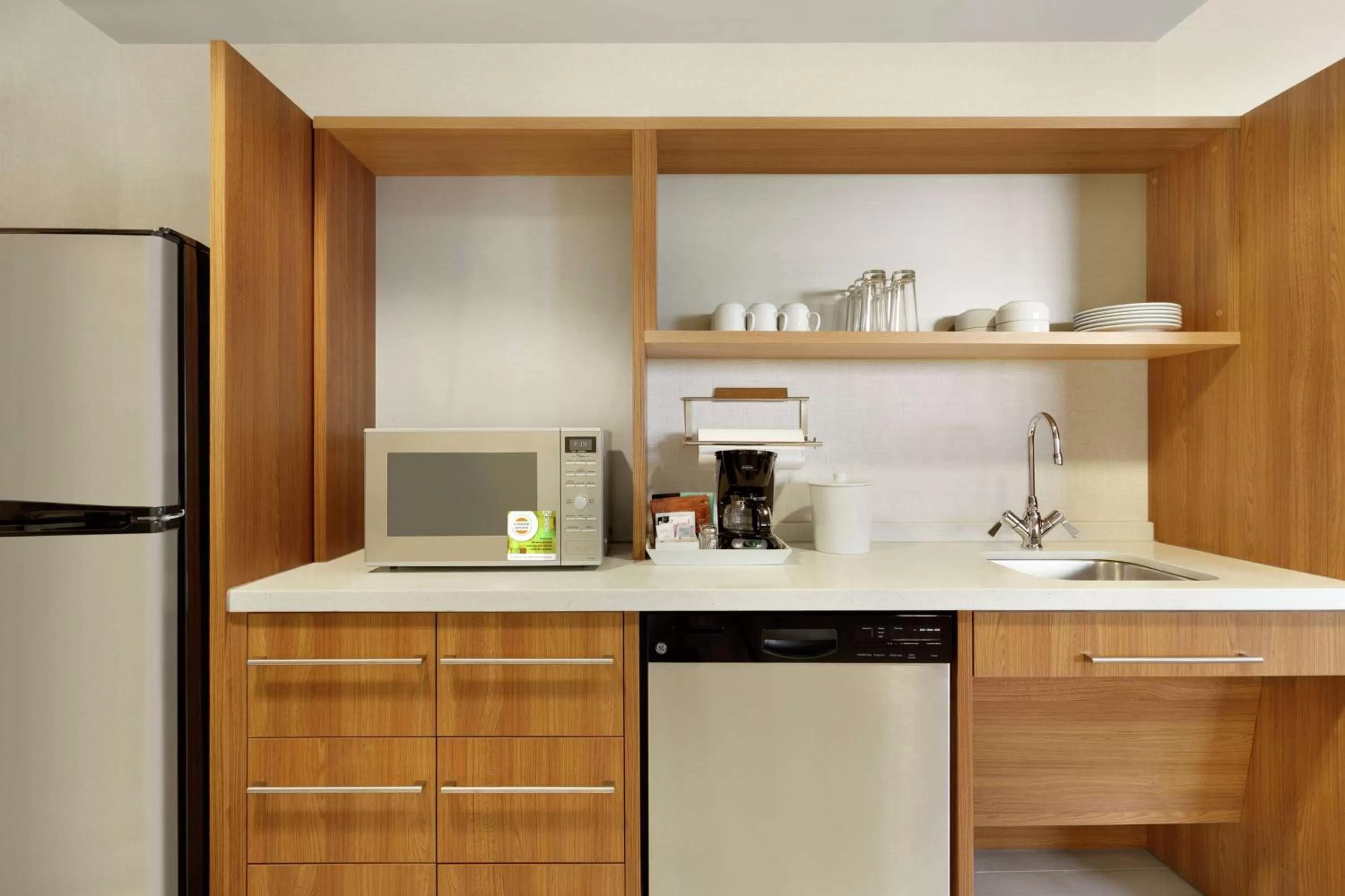 Coffee/tea facilities in Home2 Suites by Hilton Milton Ontario