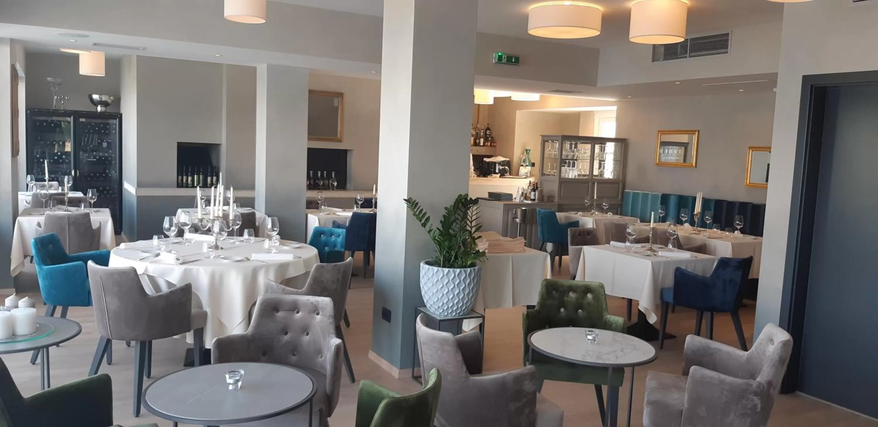 Restaurant/places to eat in Boutique Hotel Acacia
