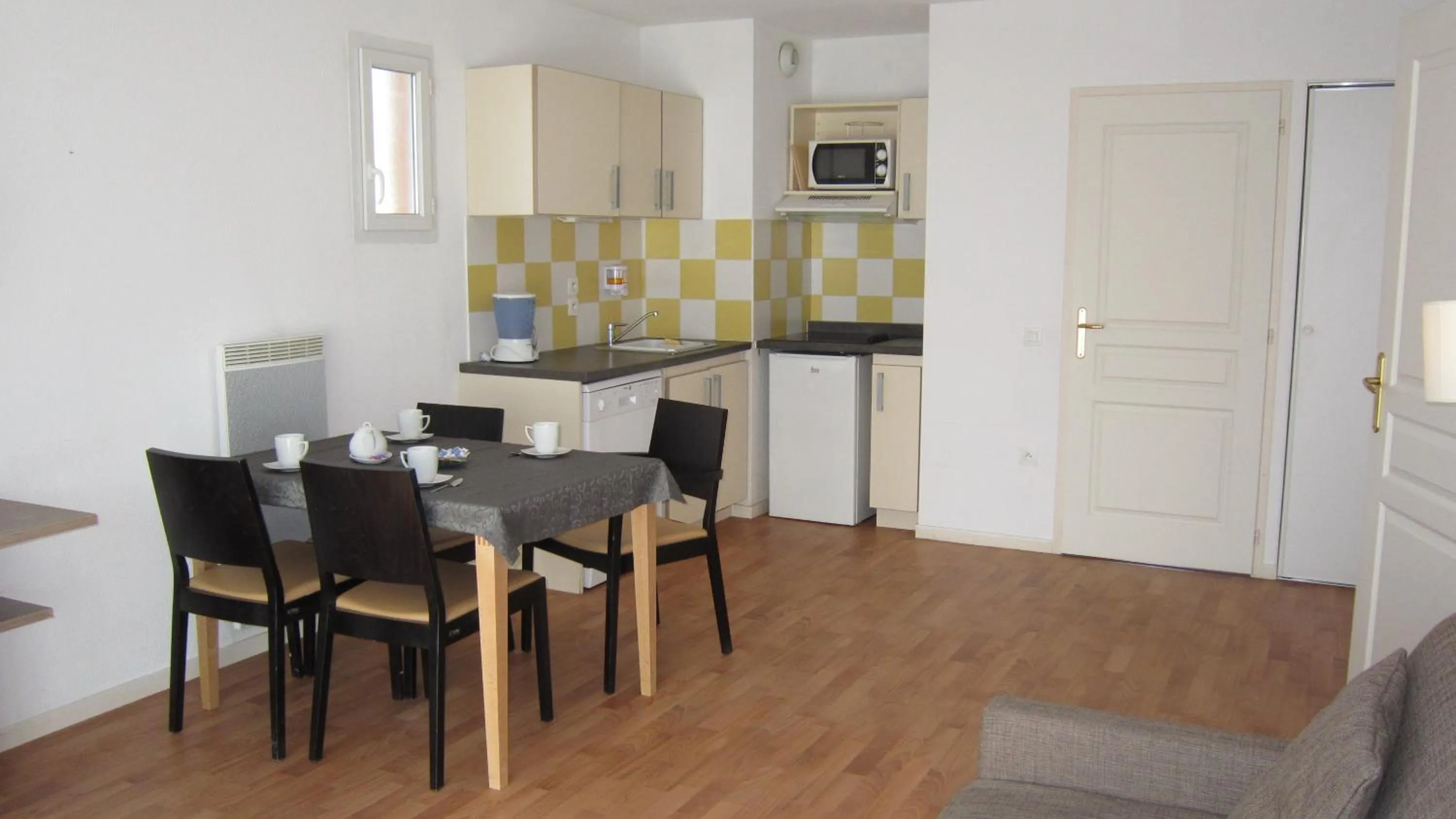 Kitchen or kitchenette in Residhome Genève Prévessin Le Carré d'Or