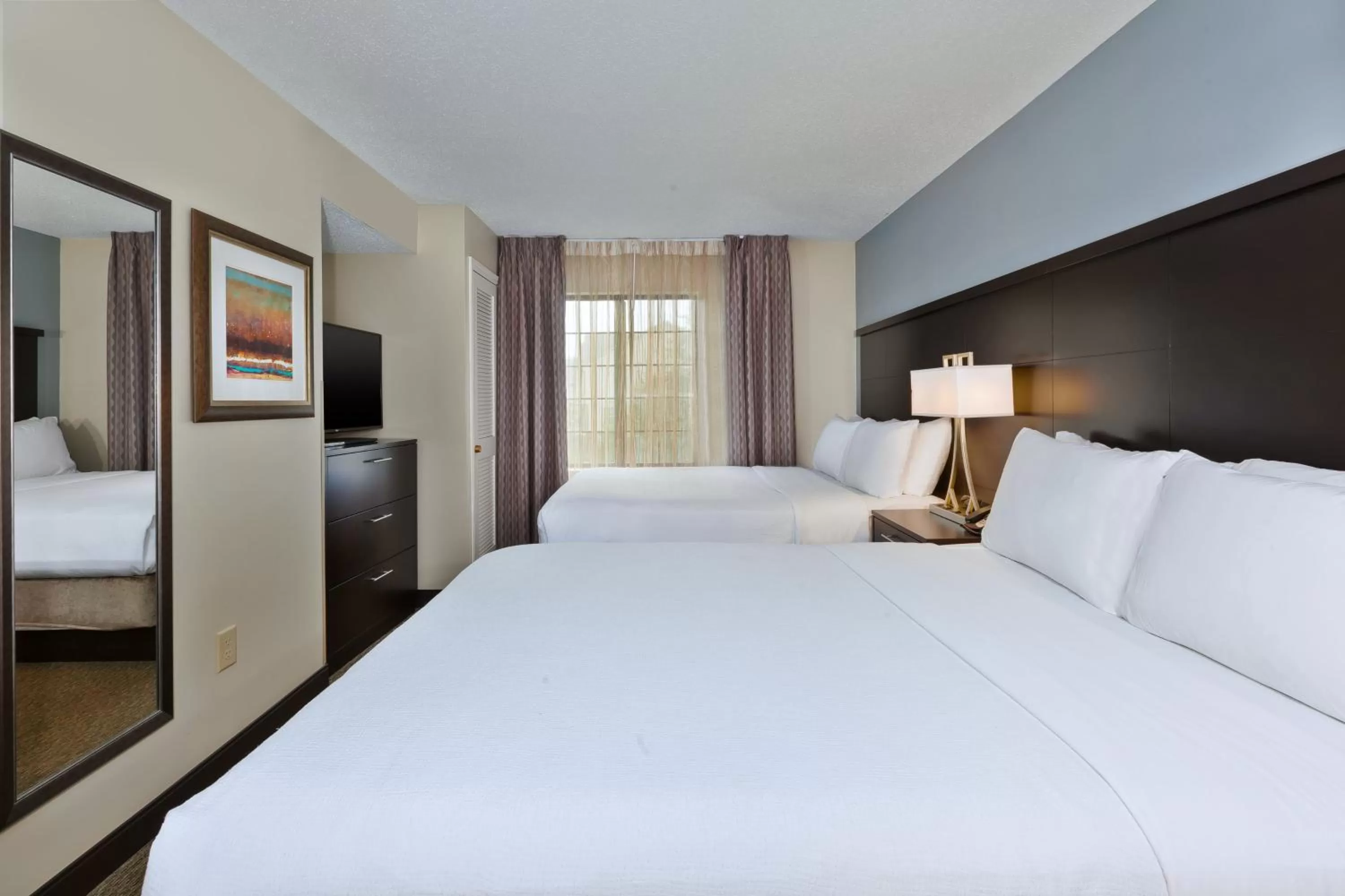 Photo of the whole room, Bed in Staybridge Suites Detroit-Utica by IHG