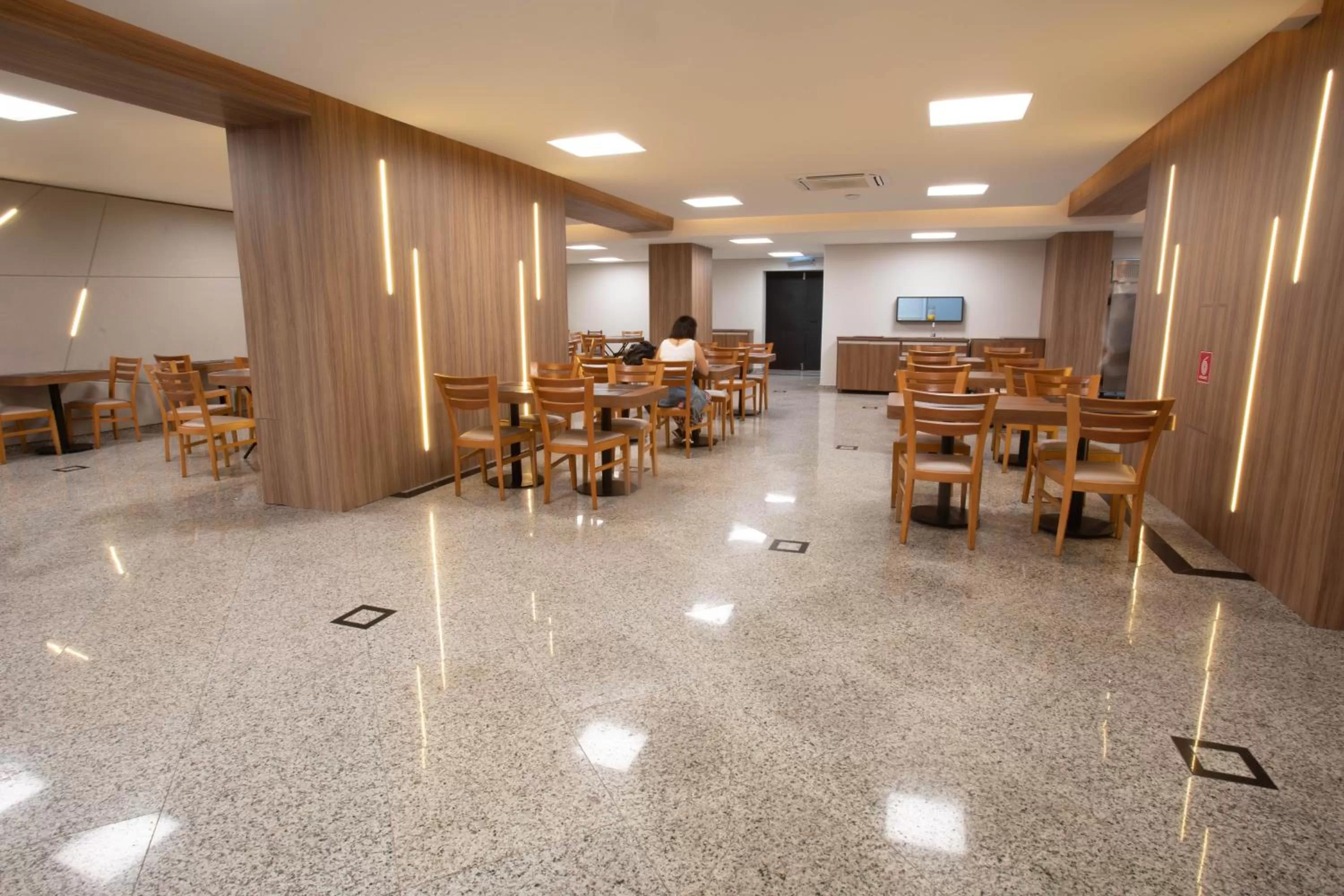 Breakfast in Summit Hotel Monaco