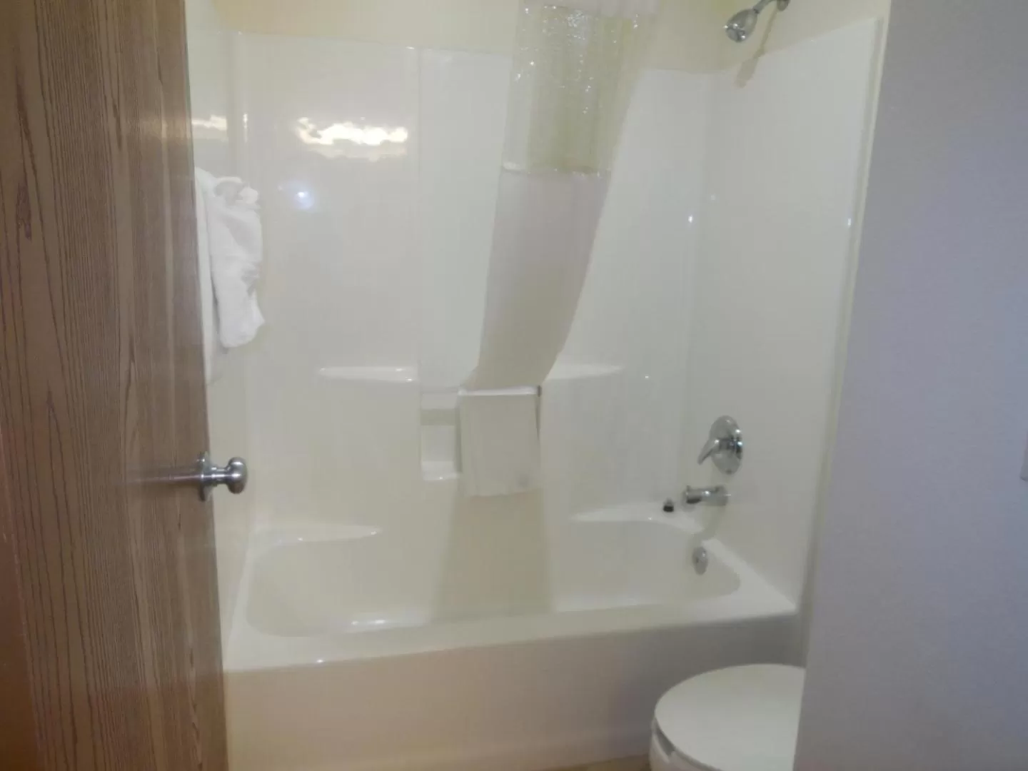 Bathroom in Baymont by Wyndham Bridgeport/Frankenmuth