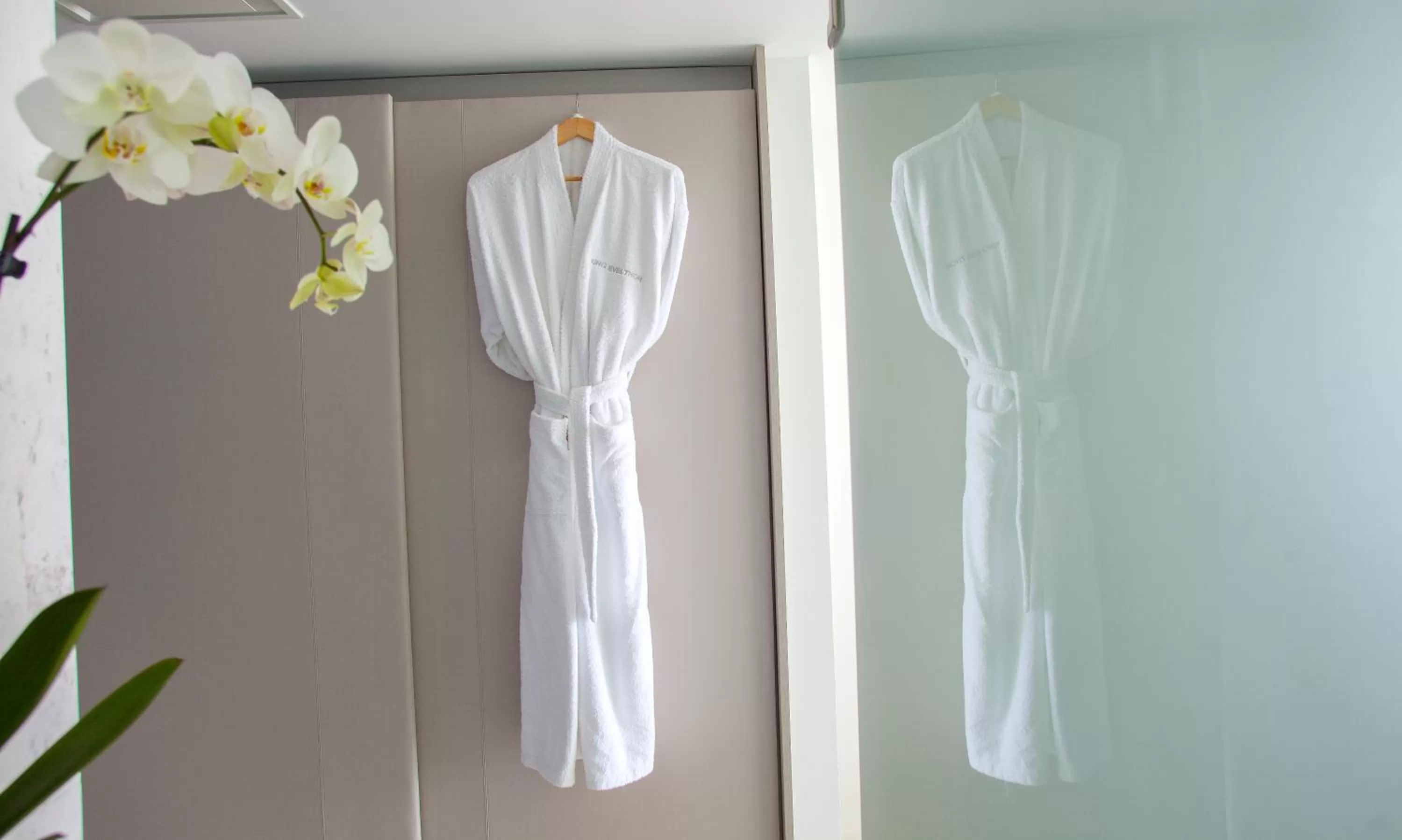 towels in King Evelthon Beach Hotel & Resort
