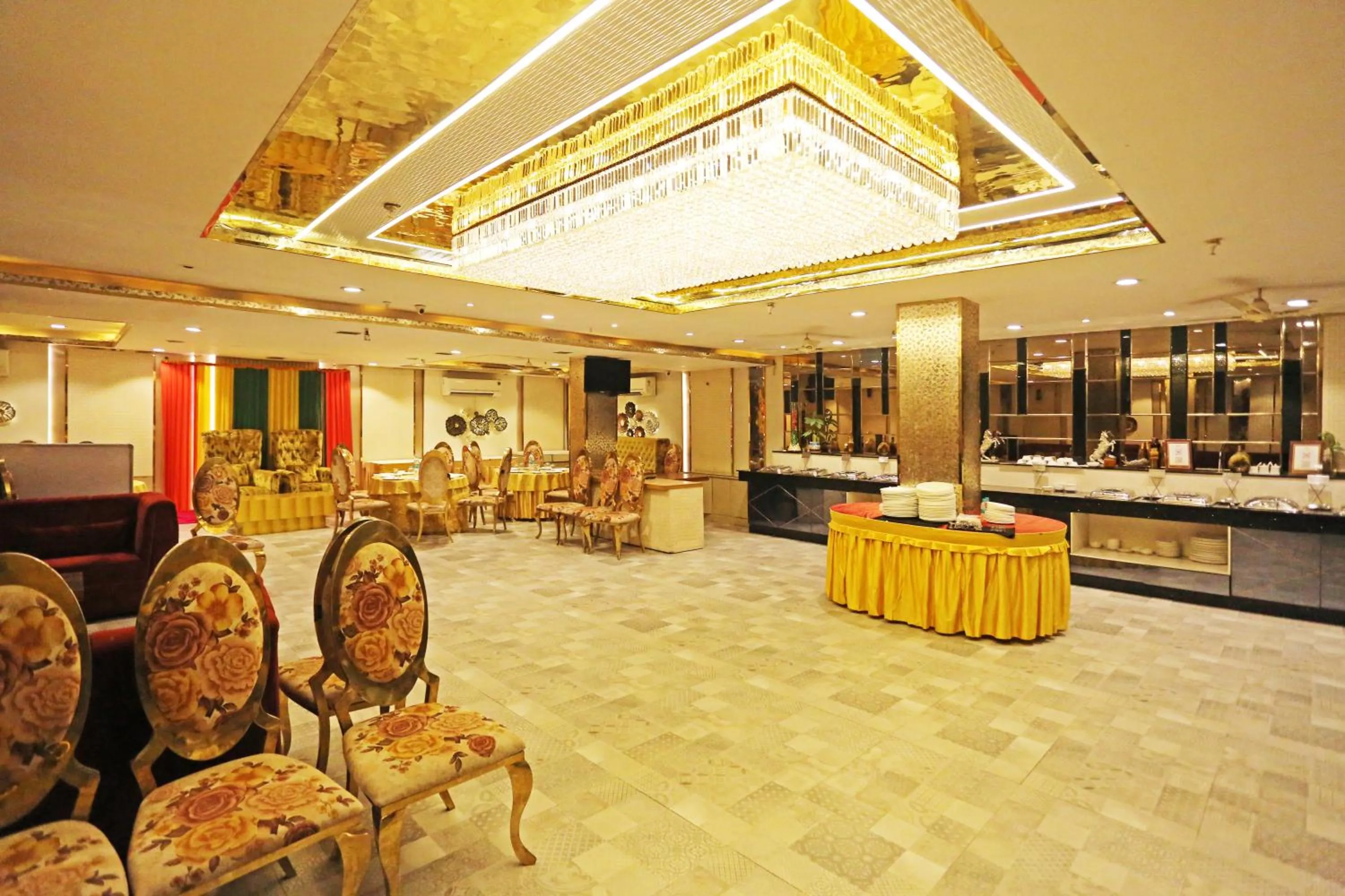 Banquet/Function facilities in JRD Luxury-Business Hotel
